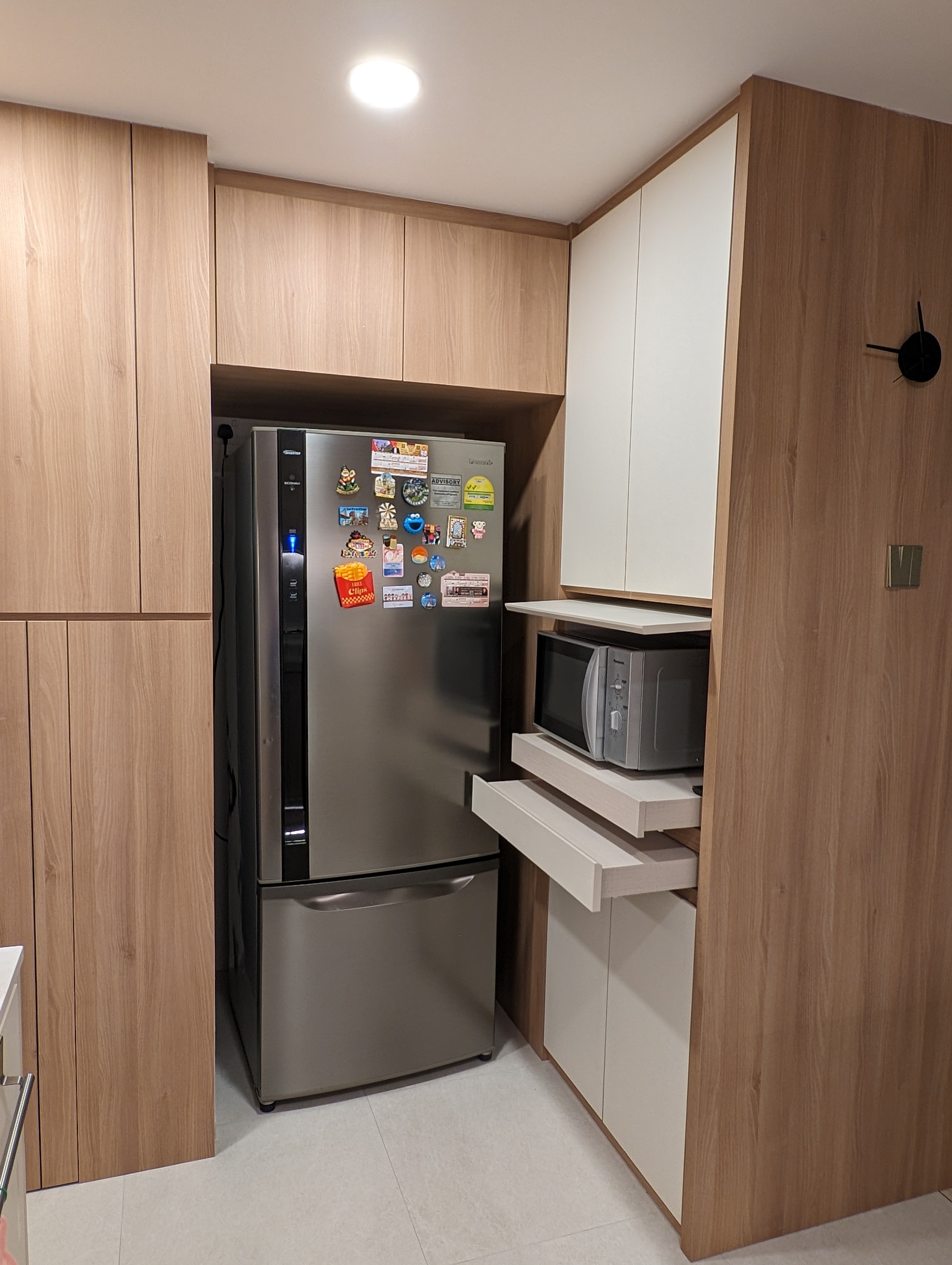 Keeping-it-timeless-and-clutter-free-in-this-4BR-condo!