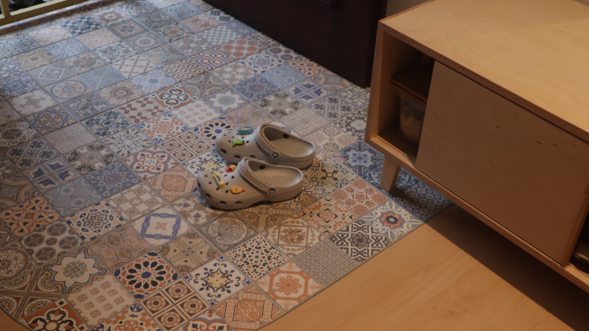 reviving-resale-HDB-corridor-unit-with-mid-mod-twist!