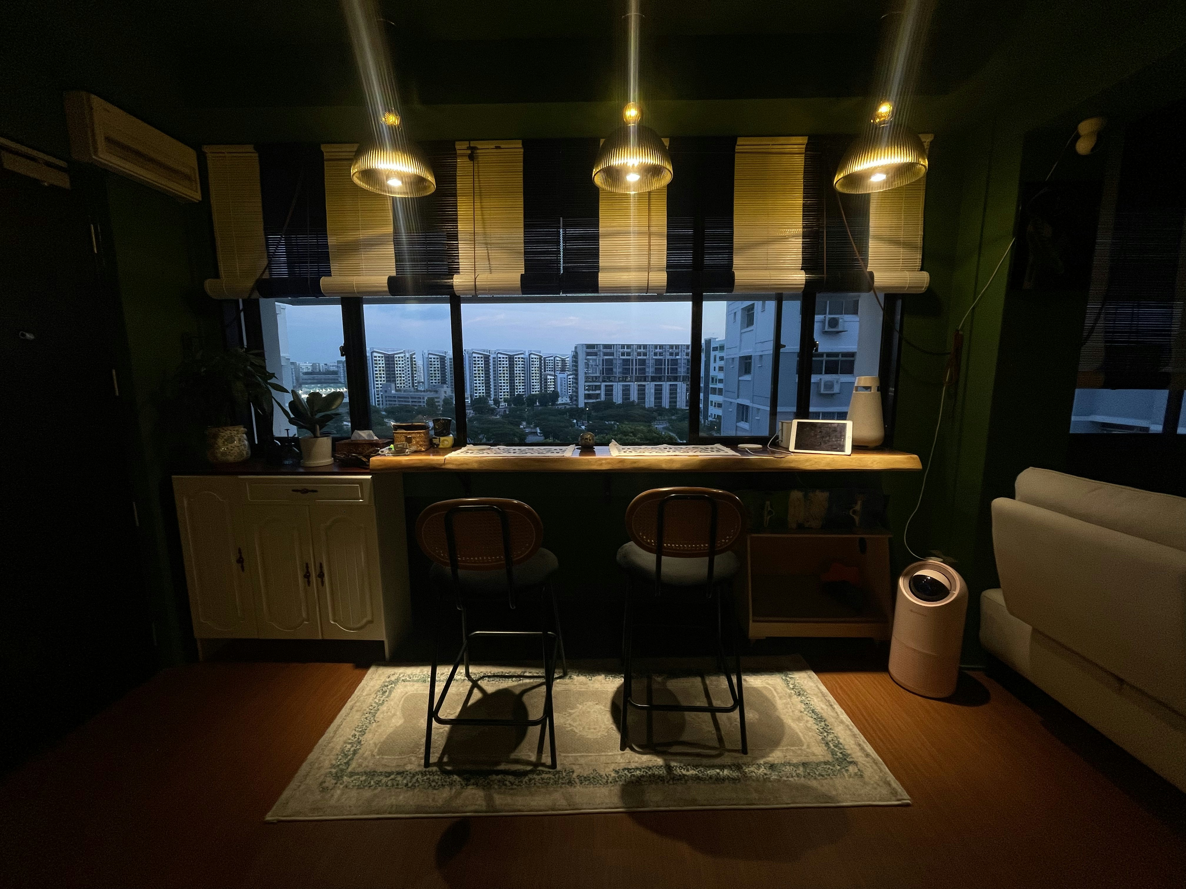 A-unique-blend-of-mid-century-charm-&-cottage-coziness