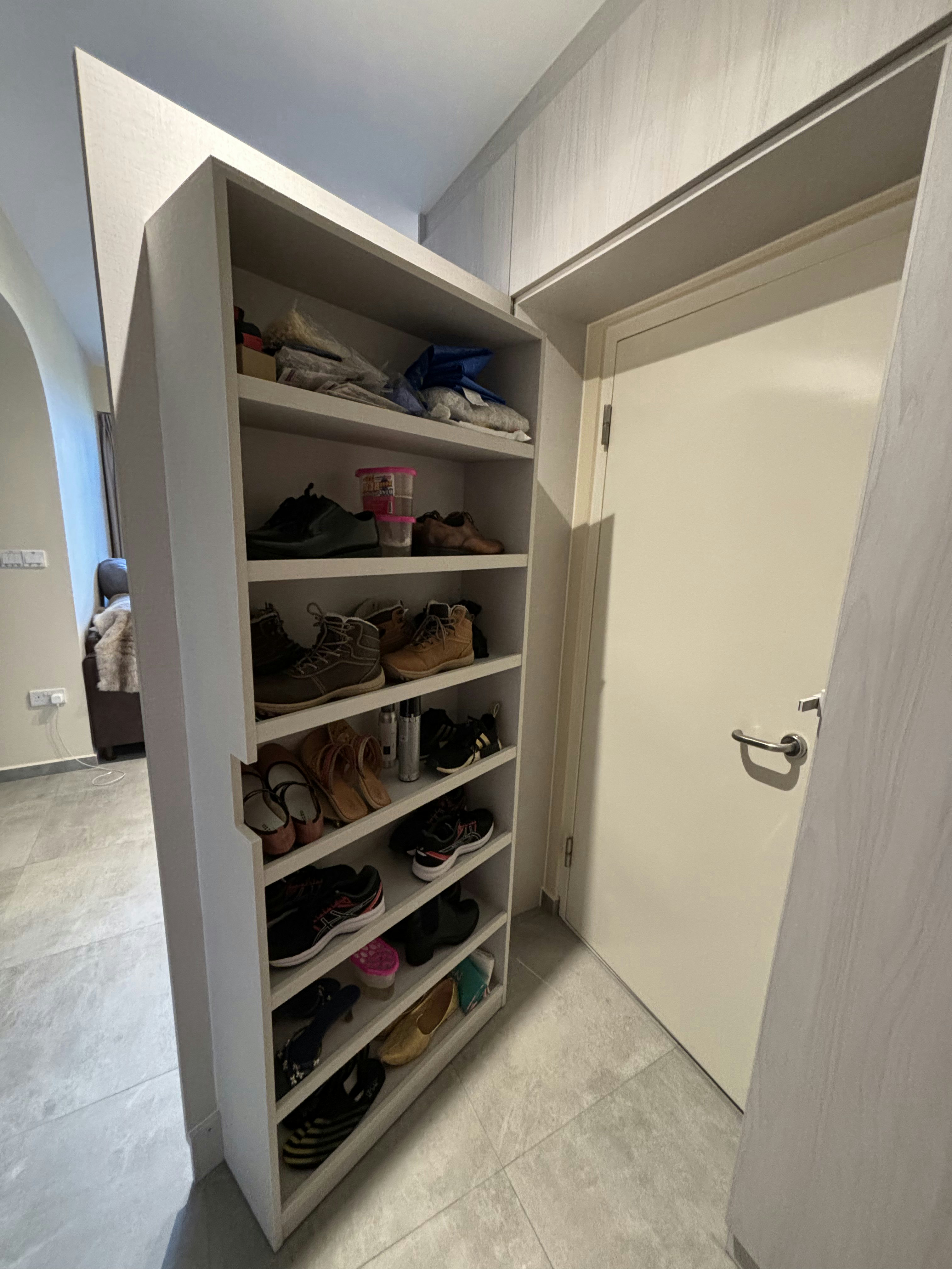 Inside-a-practical-Modern-Mediterranean-4RM-BTO