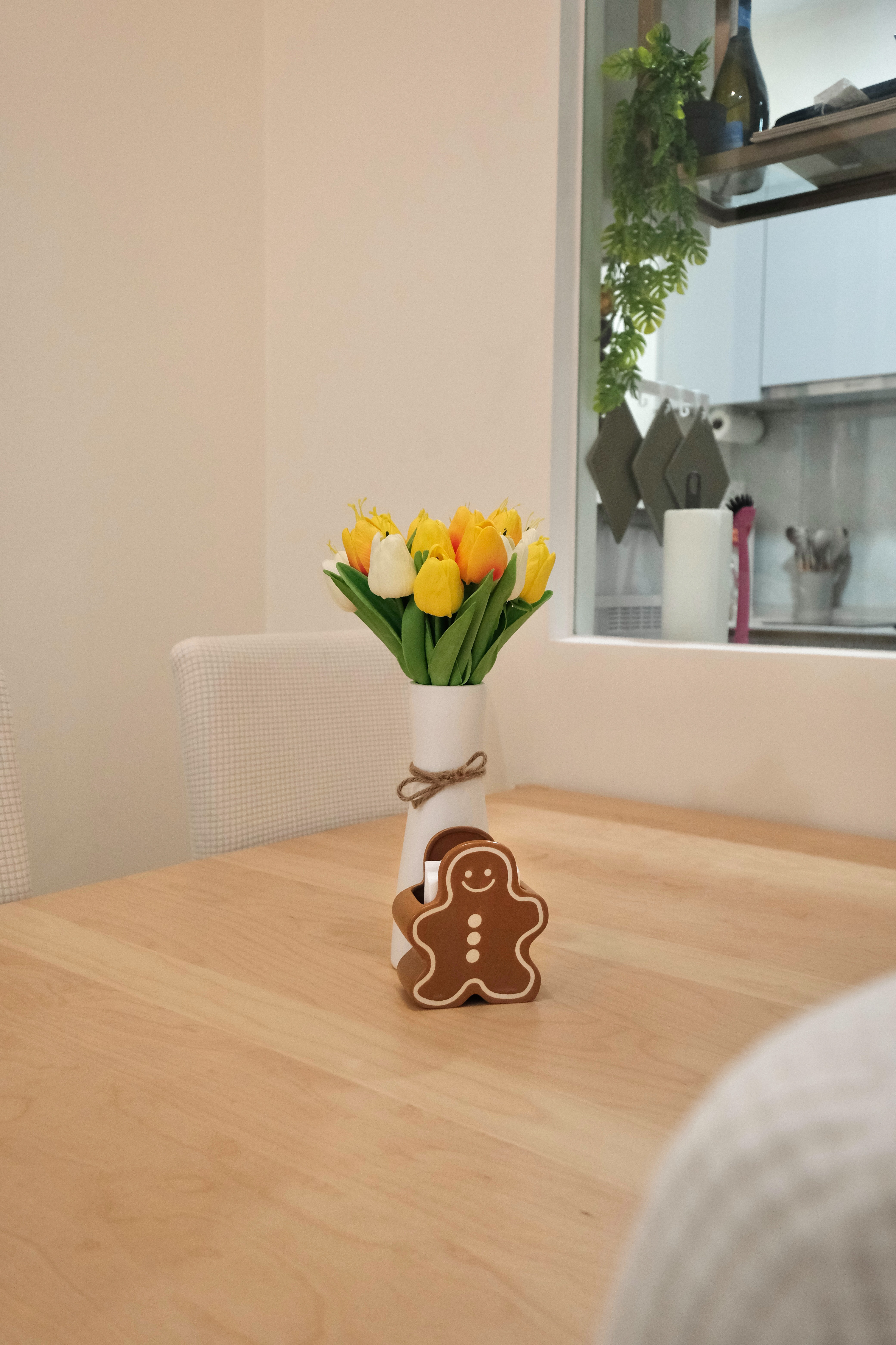 Minimalist-Cozy-Living-in-the-North-East