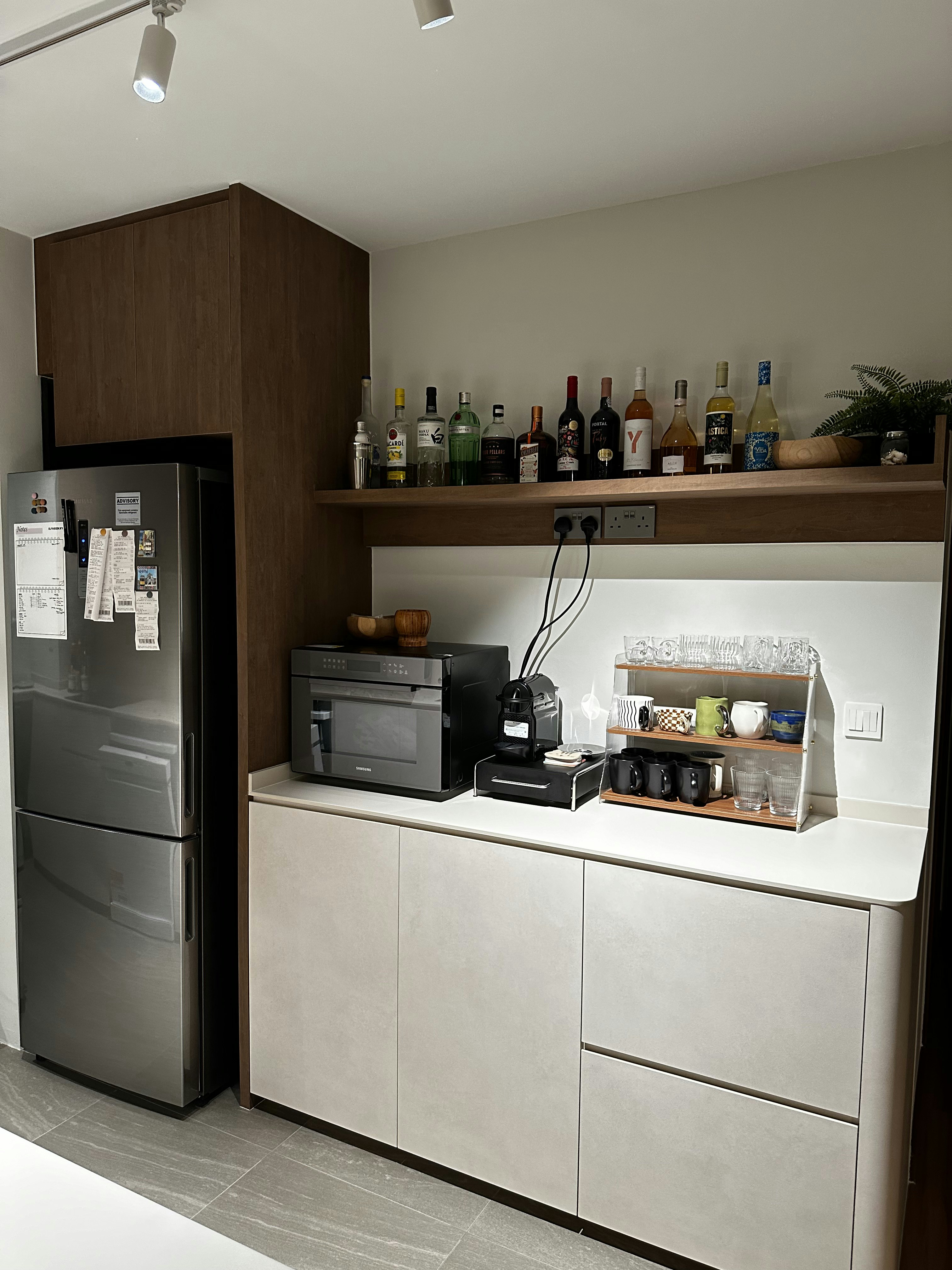 Bauhaus cathaus - $38k 4BR Reno for an open, flexible space       - Modern kitchen, stainless steel refrigerator, wooden