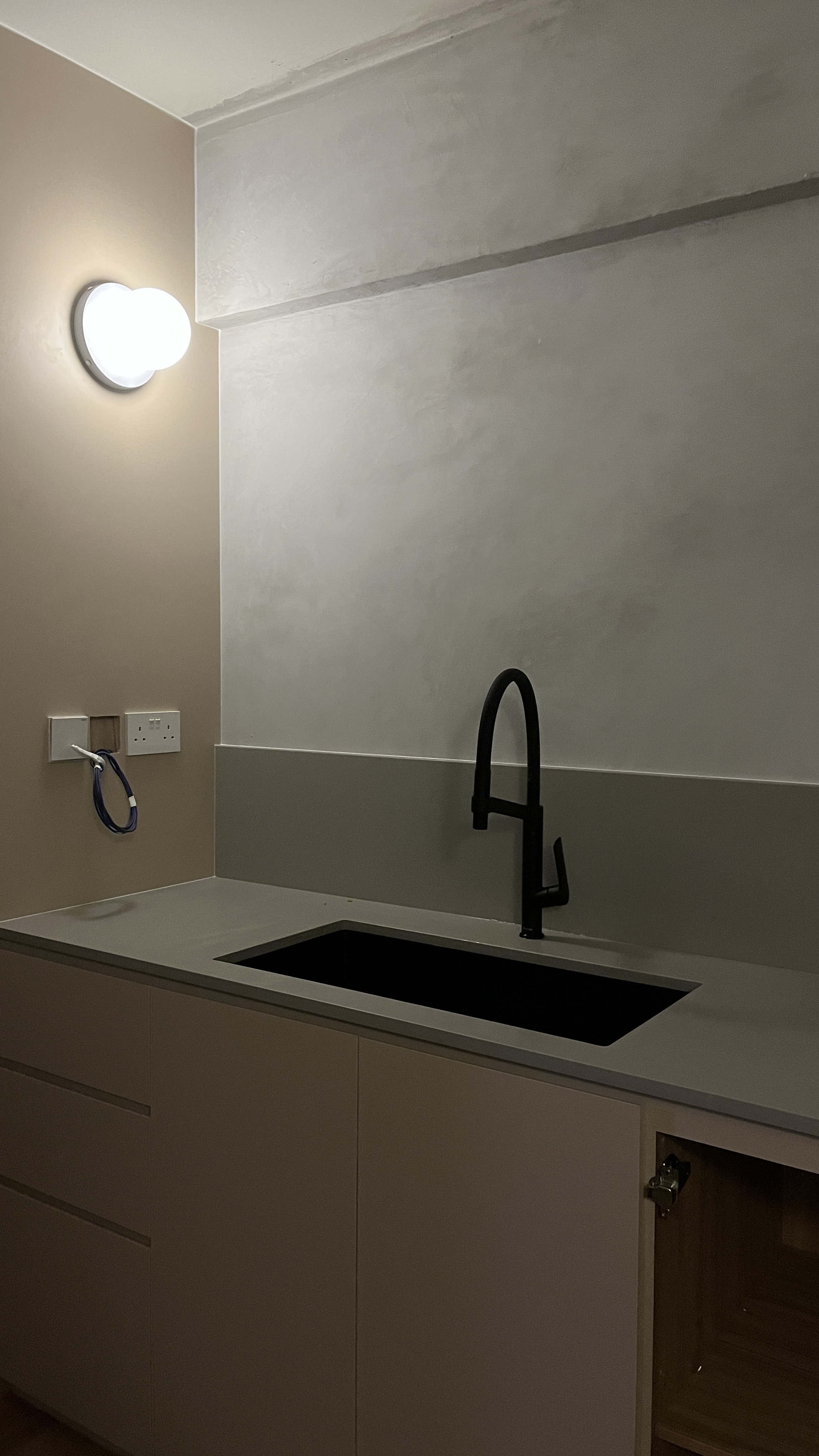 Tips & Tricks for Renovation Rendering - Modern kitchen with sleek design, minimalist style, neutral color palette, built-in