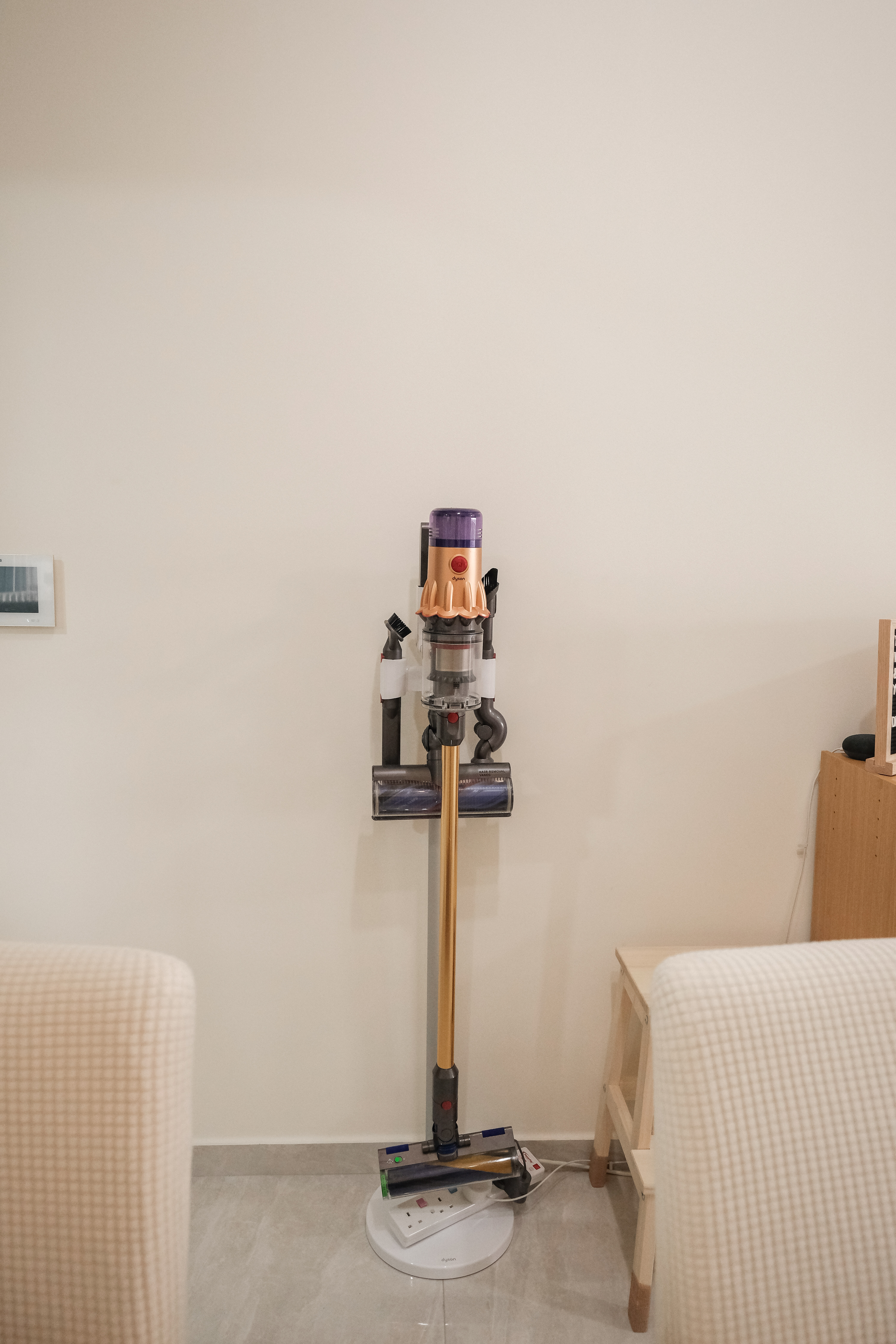 4-guests?-10-guests?-Not-a-problem-for-our-minimalist-dining-space!