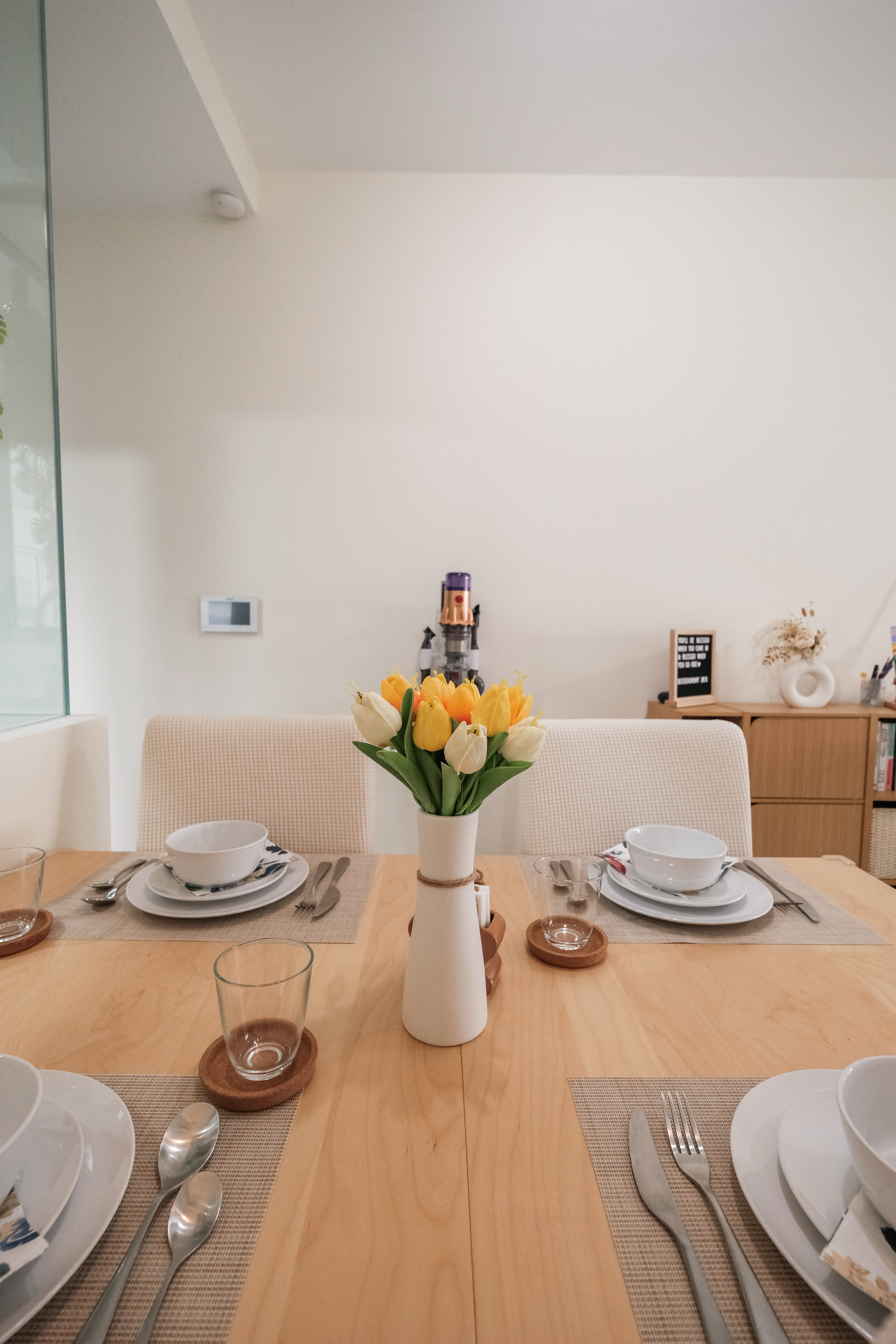 4 guests? 10 guests? Not a problem for our minimalist dining space! - Modern dining room, minimalist decor, elegant table