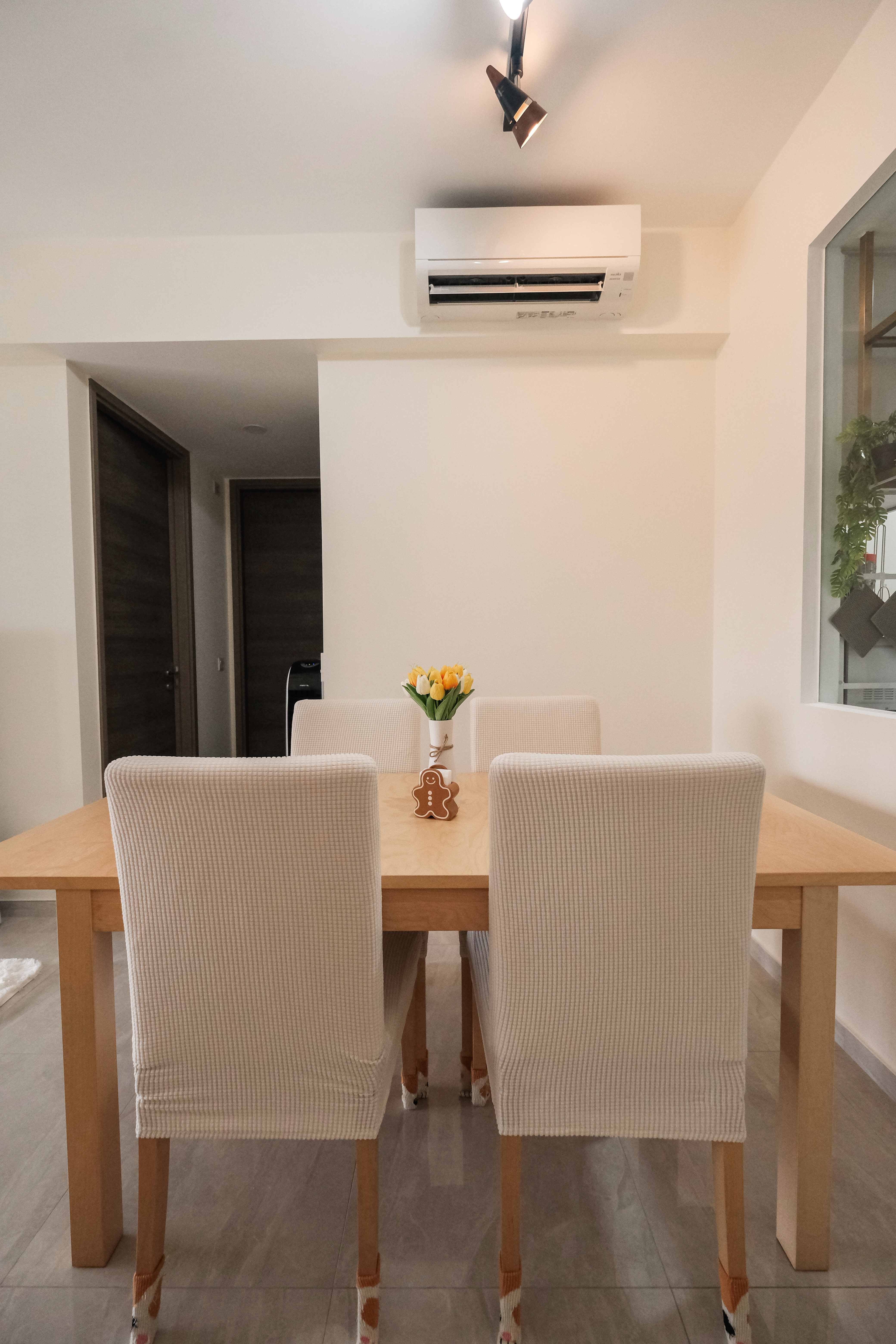 4 guests? 10 guests? Not a problem for our minimalist dining space! - Modern dining room, minimalist design, wooden dining