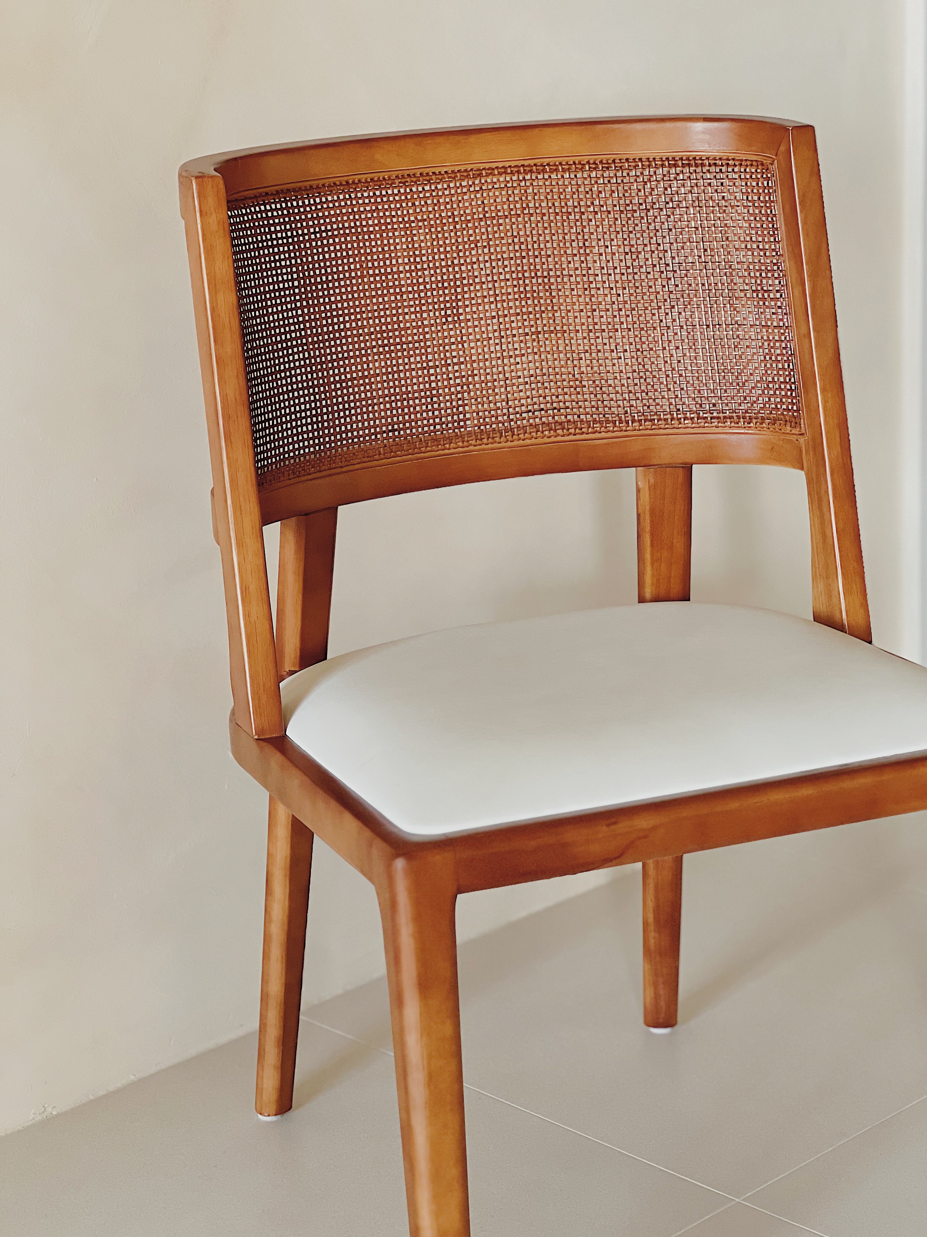 Come-experience-Japandi-Minimalism:-Our-Dining-Room-