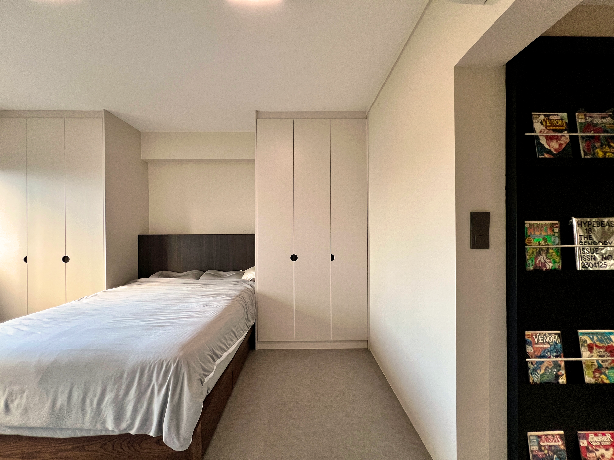 Renders vs Reality, some practical tips from our reno journey 🙊🙉 - Modern bedroom with minimalist design, large bed with