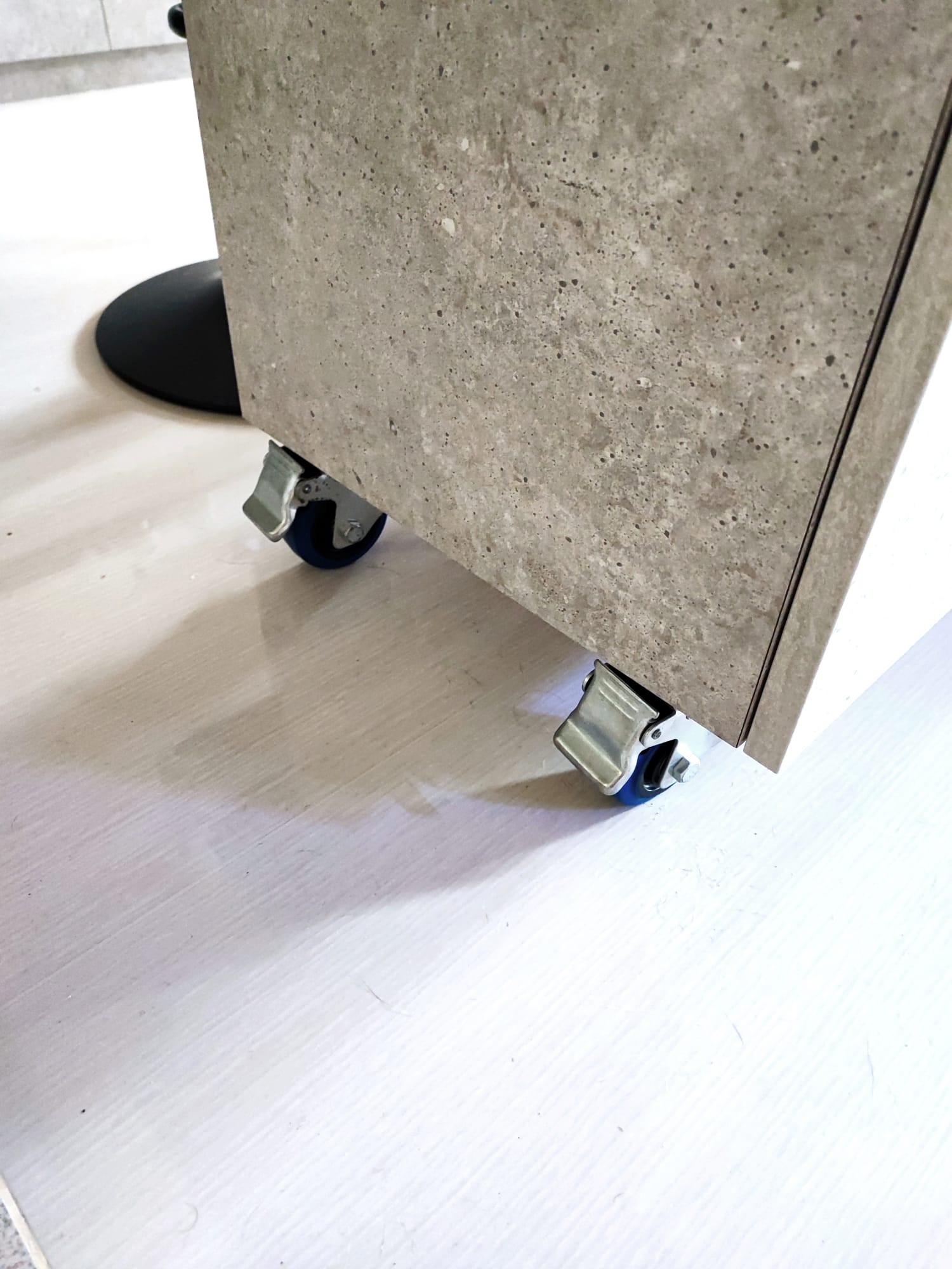 A multifunctional dining area, but on wheels! - concrete slab, concrete floor, concrete surface, concrete structure, concrete