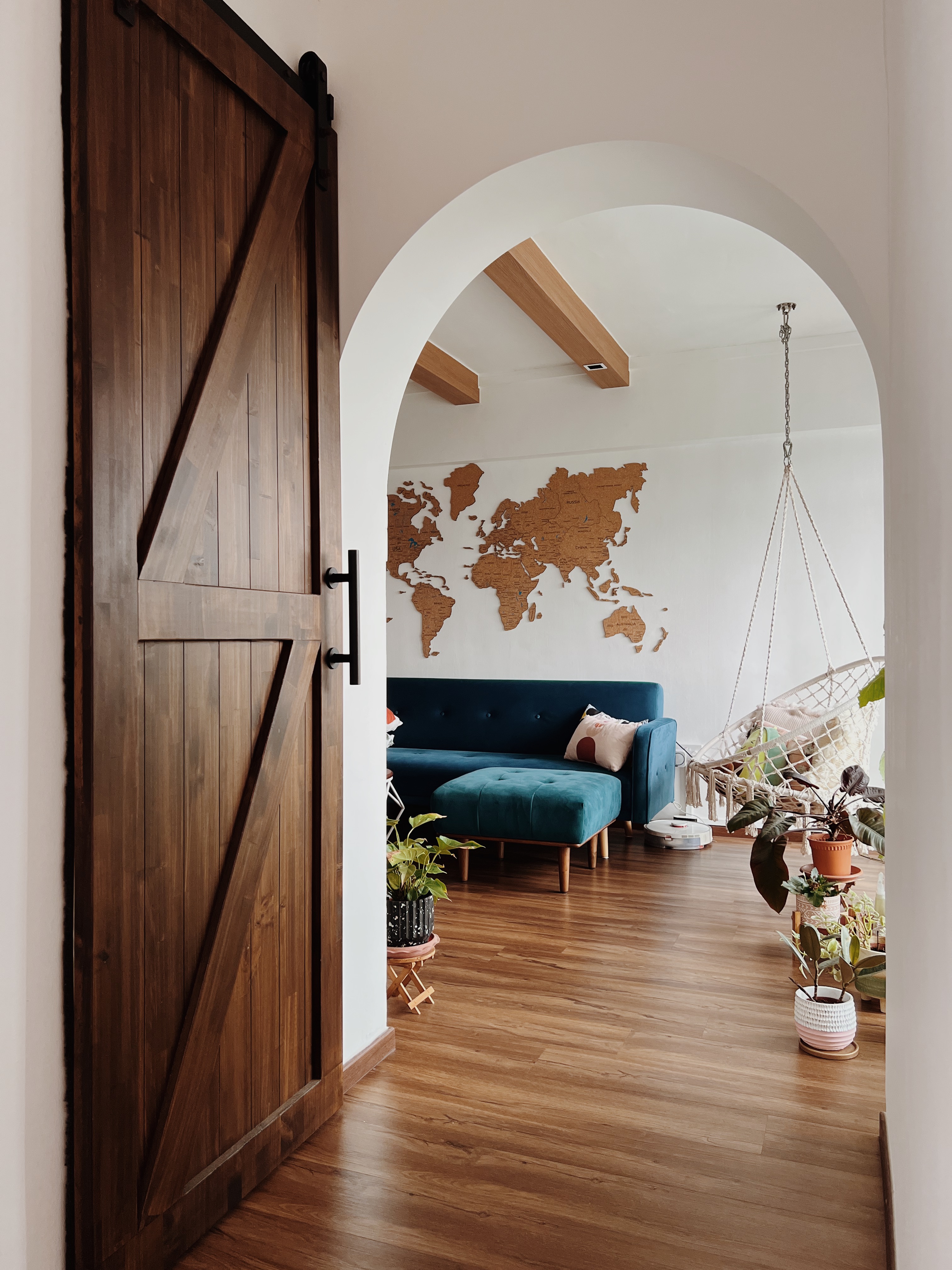 Classic-Farmhouse-inspired-4rm-Resale-HDB-in-Telok-Blangah