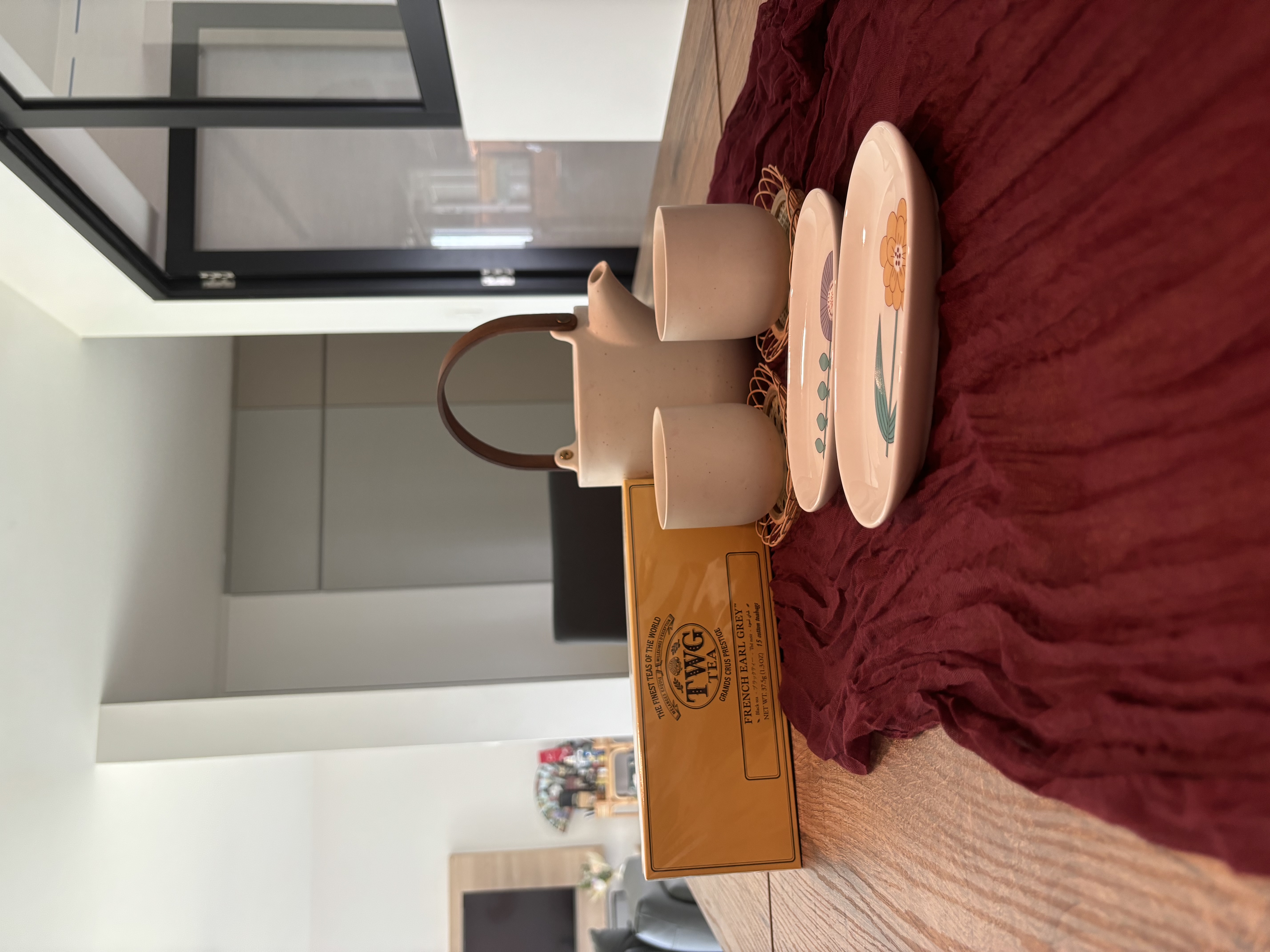 Minimalist-Dining-Area-with-Half-Wall-Partition