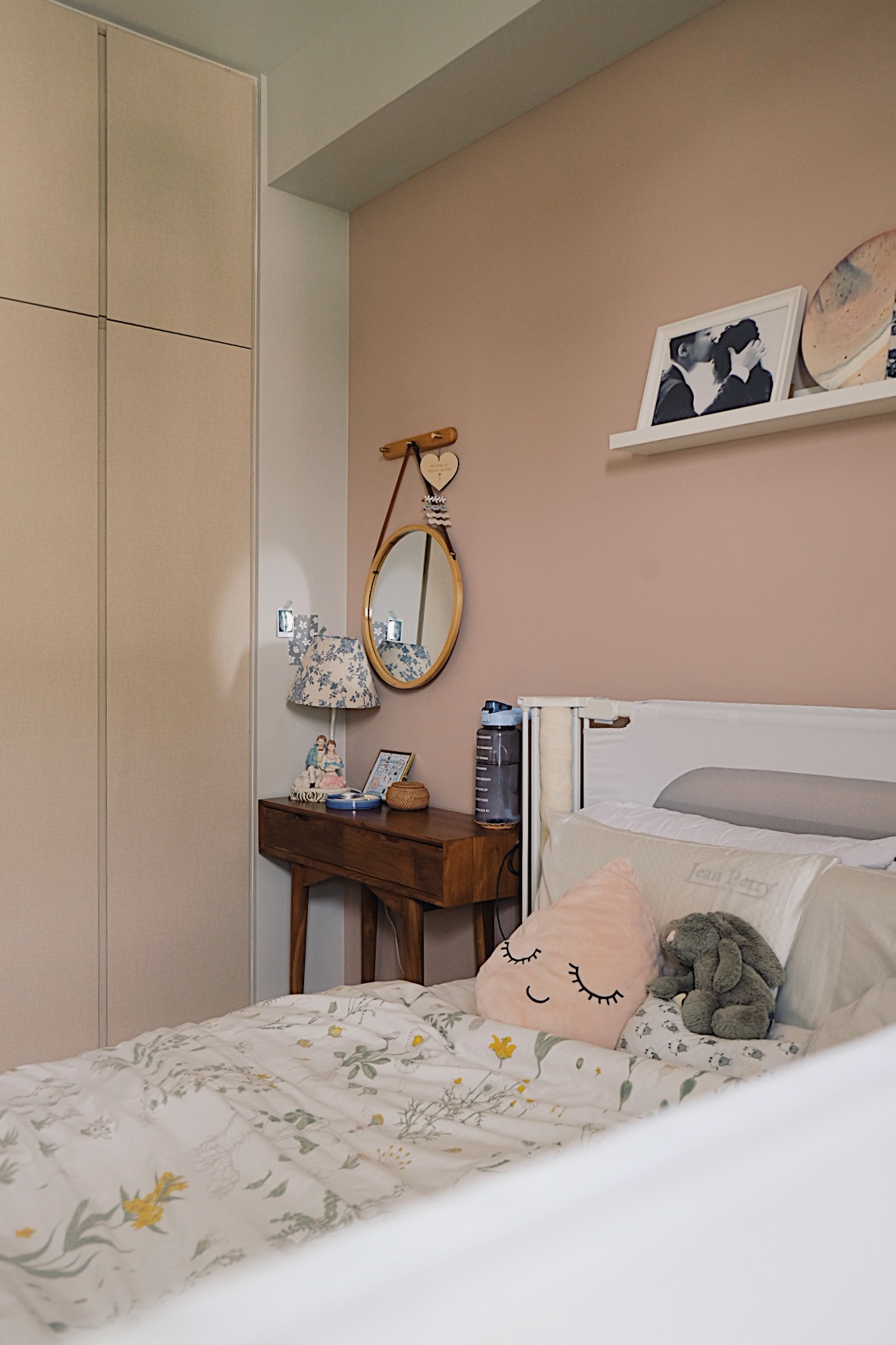 Our bedroom with a kitchenette: Transformation from 2 to 2+1 to 3-in-1 - Floral-patterned bedspread, cozy bedroom, soft