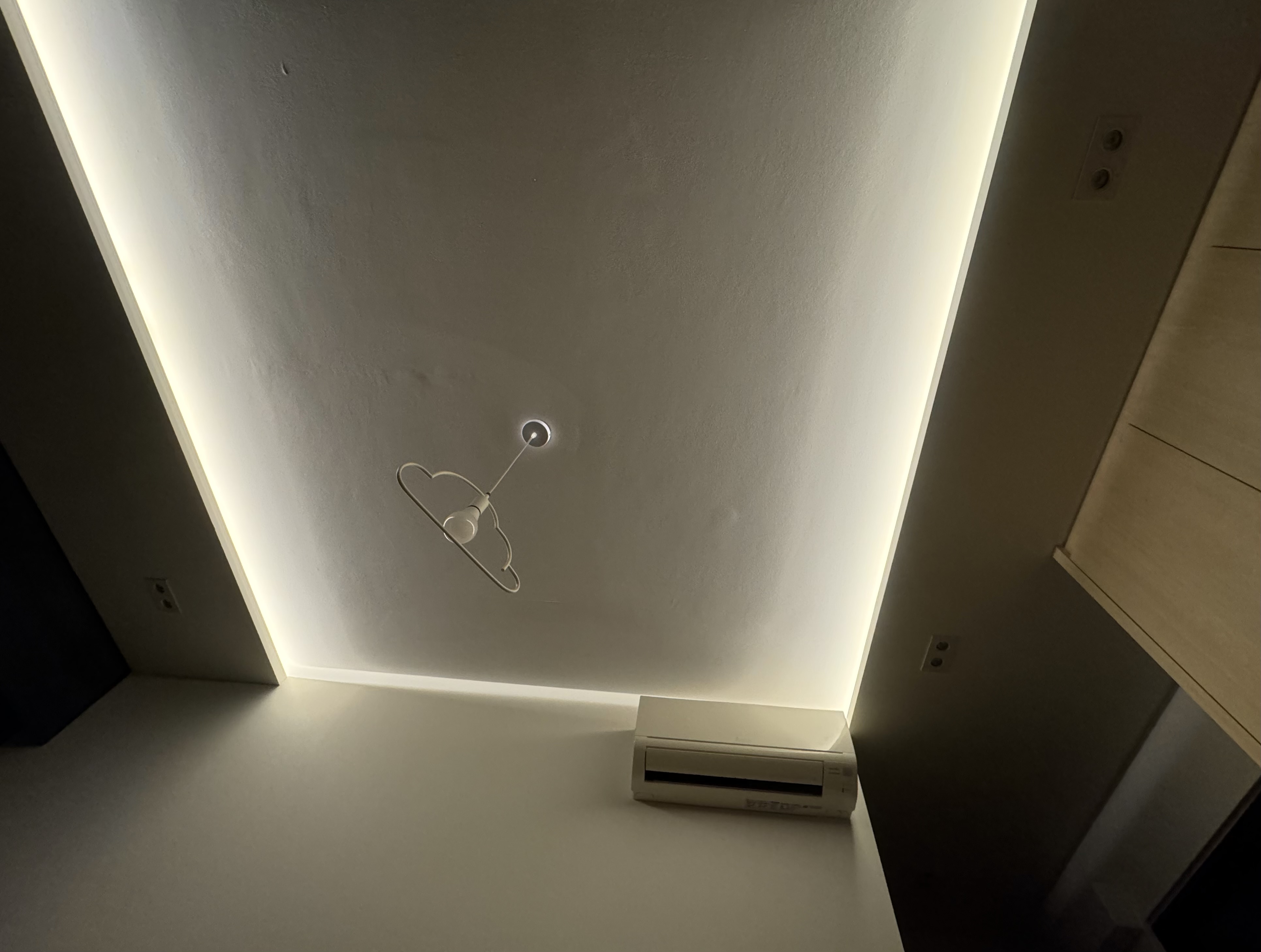 Lights, Cameras, Flash: Warm Lights All The Way in a 4Room BTO - Modern minimalist ceiling, recessed lighting, sleek air