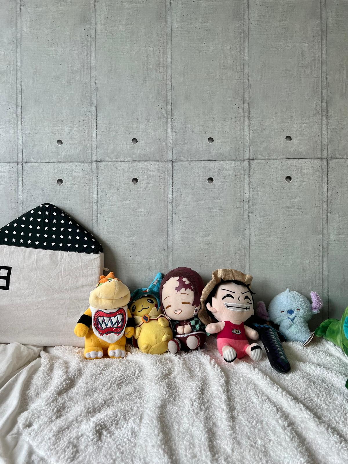 "Masking-Tape-Magic-:-Refresh-Kid's-Room-with-Style!"