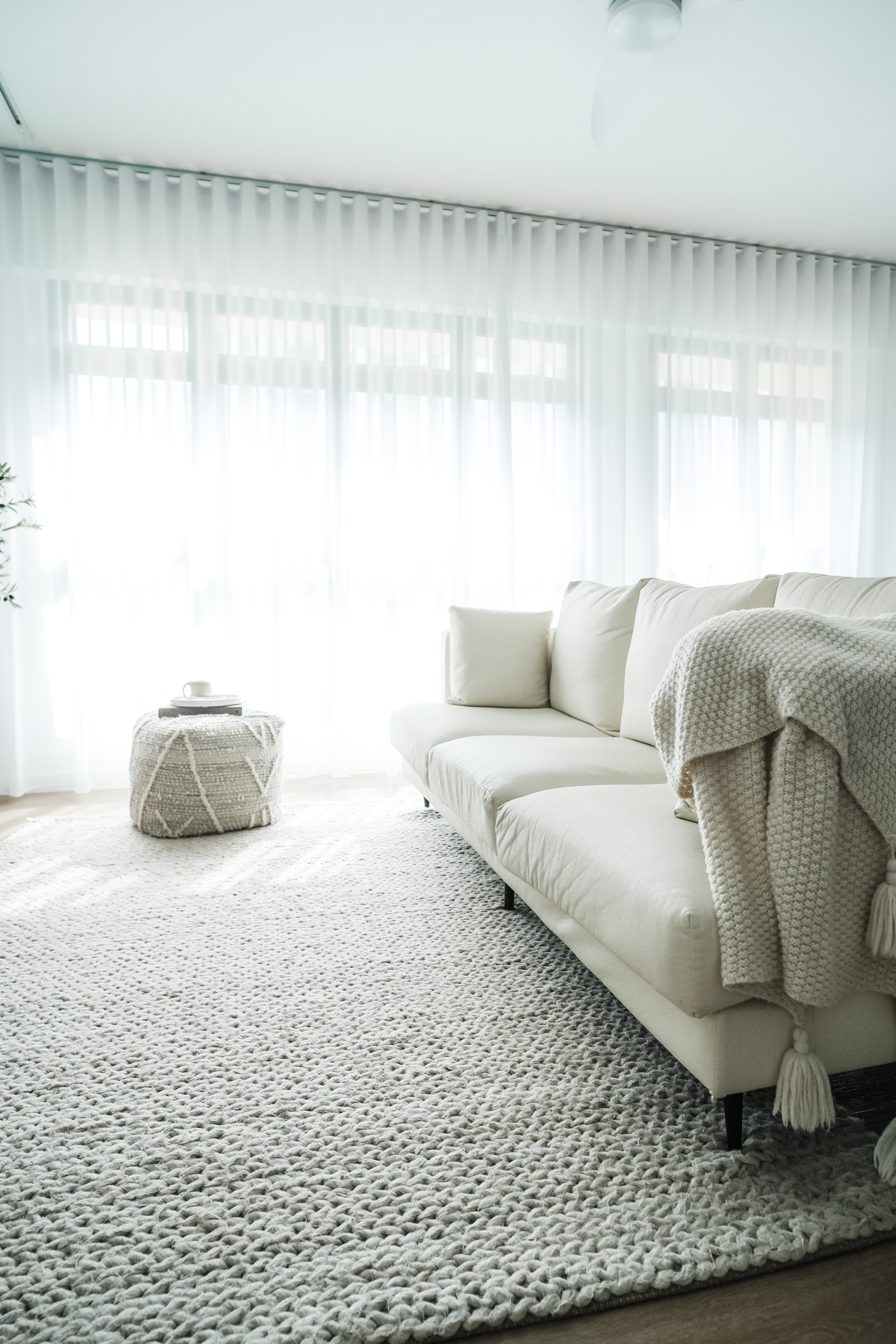 Comfort in Style: How $3.5k Loose Furniture Elevates CozyLiving Room - White, cozy, minimalist, modern, bright, airy, serene