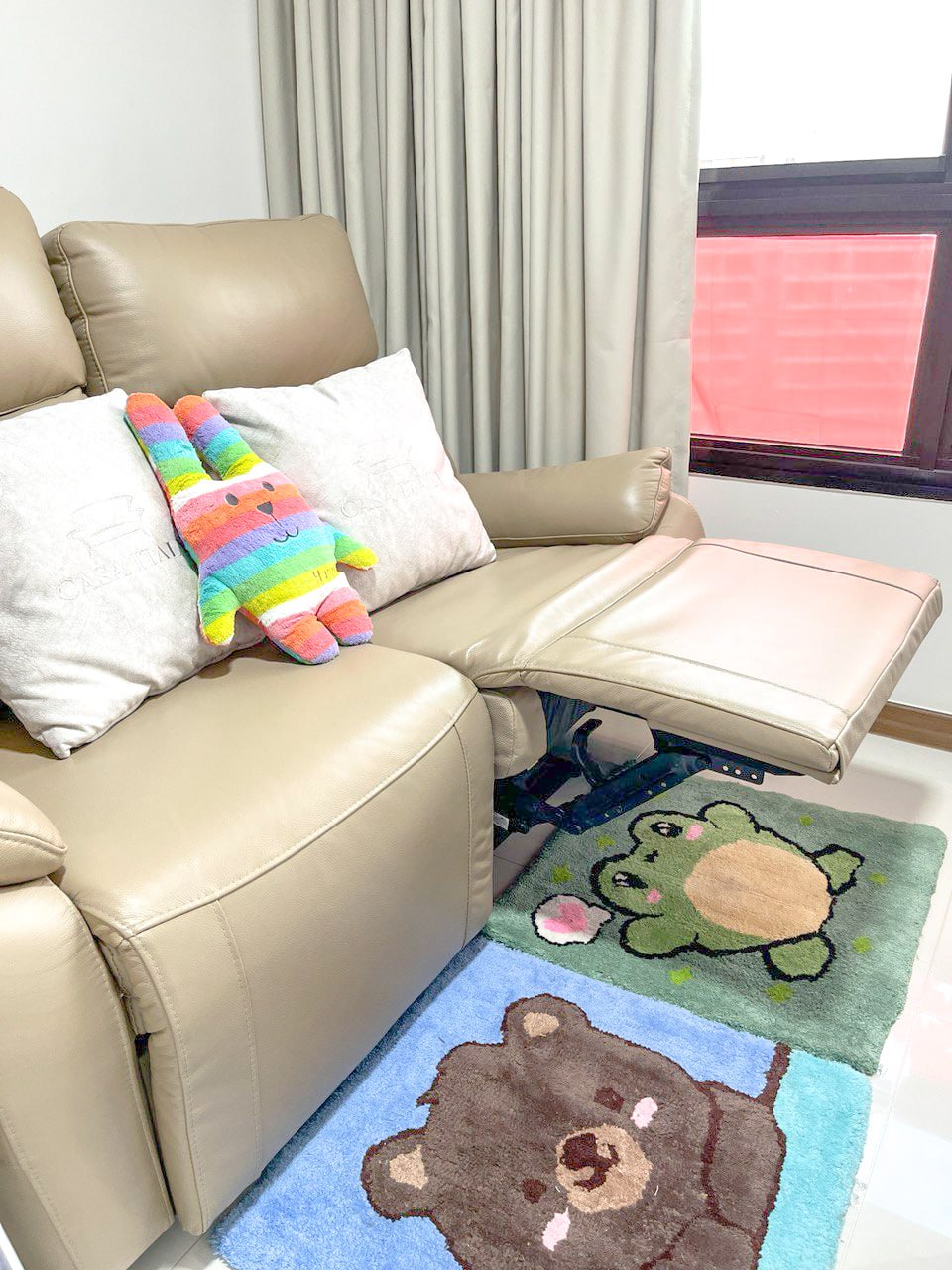 Unwind and Relax in our 2+1 Sofa Combination!  - Leather sofa, beige upholstery, plush toy, rainbow design, colorful blanket