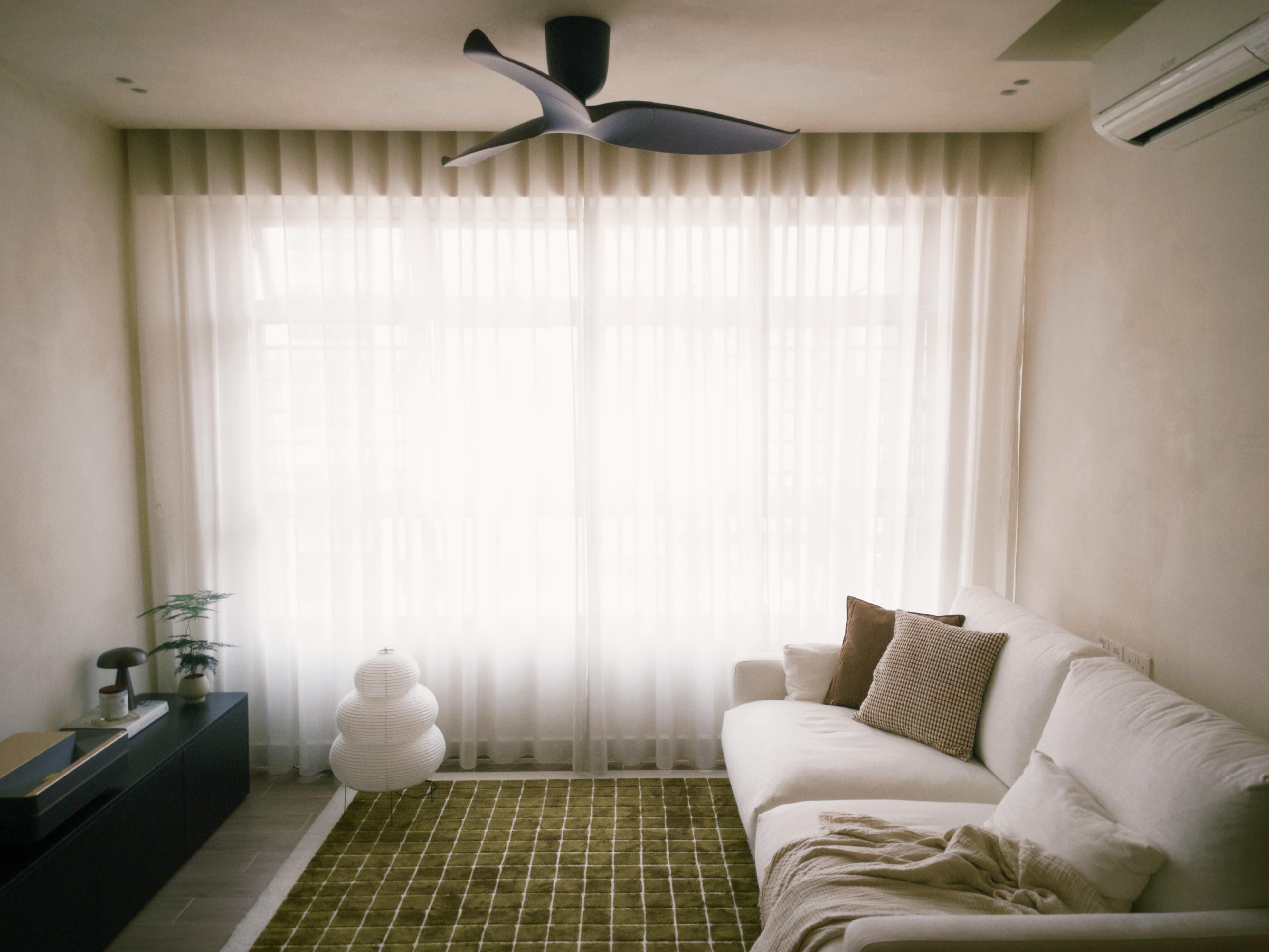 Cozy Living Room Ambiance with Textures and Lighting - No Built Ins! - Sunlit living room with modern design, beige walls