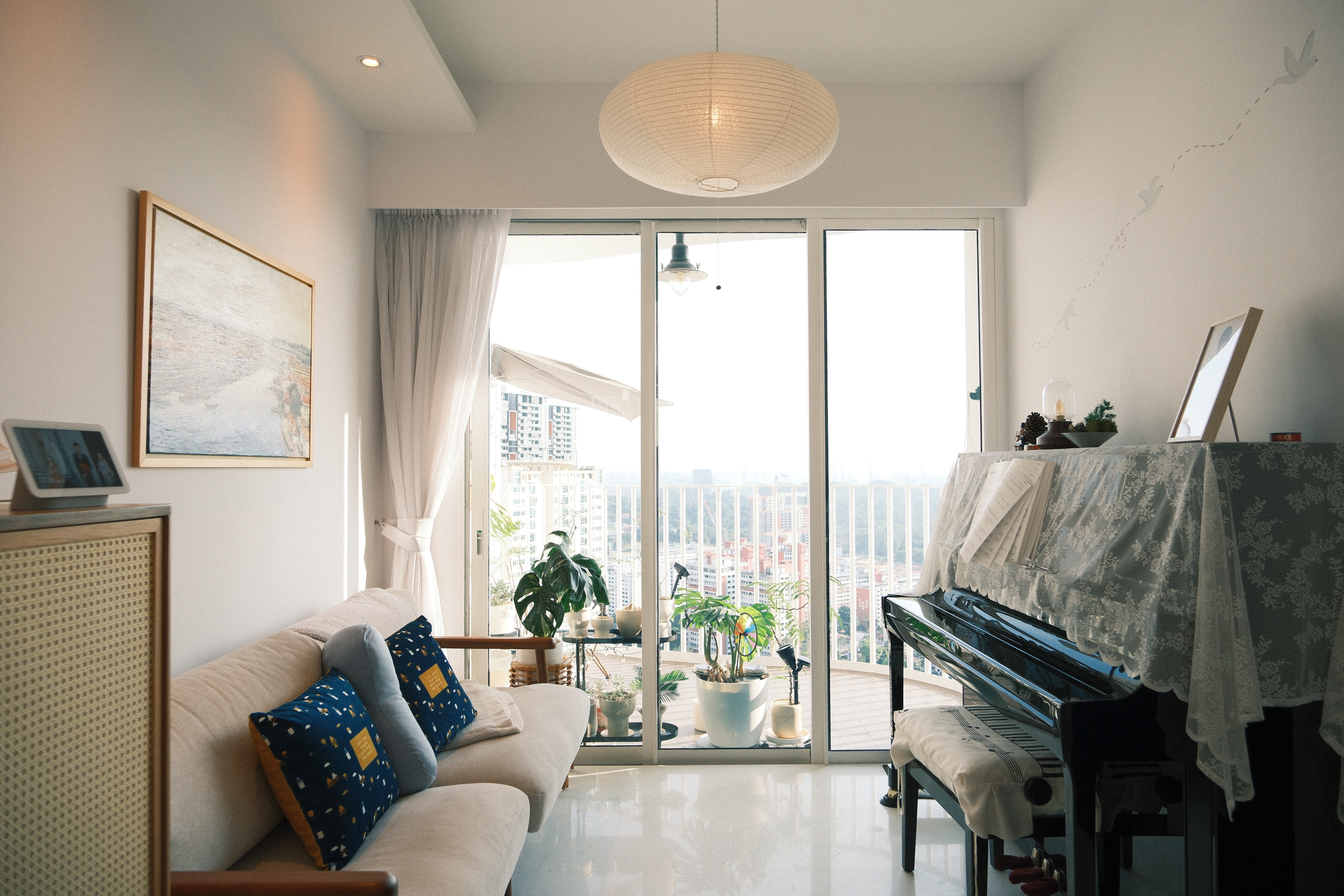 TRANSFORM-YOUR-LIVING-SPACE-INTO-A-COSY-AND-CALMING-OASIS!-