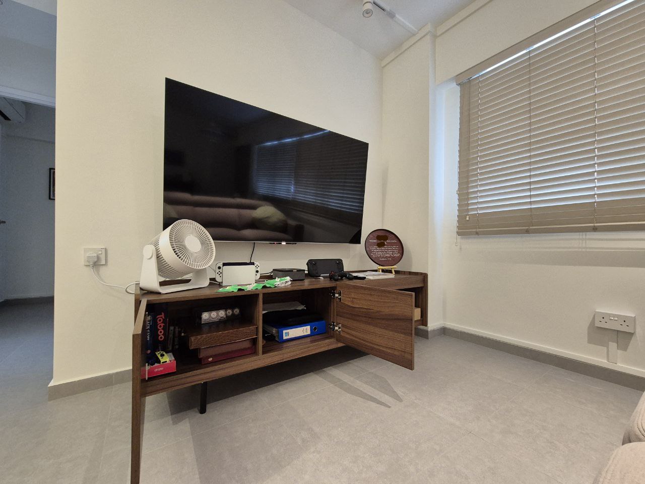 Living Room - Now you see it, now you don't! Space-saving sofa!! - Large flat-screen TV, wooden entertainment center, white