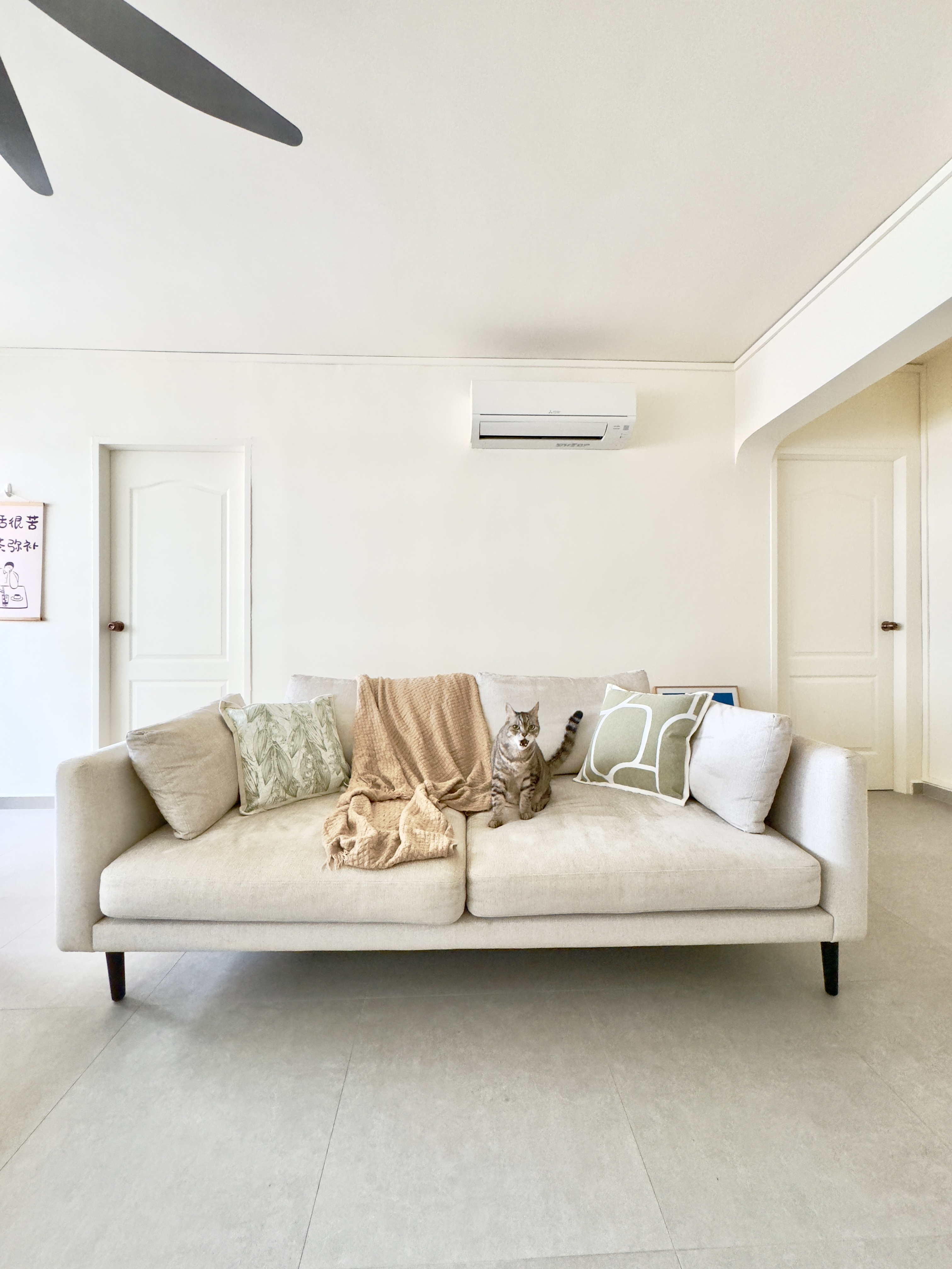 Blending-secondhand-and-contemporary-pieces-in-our-Living-Room