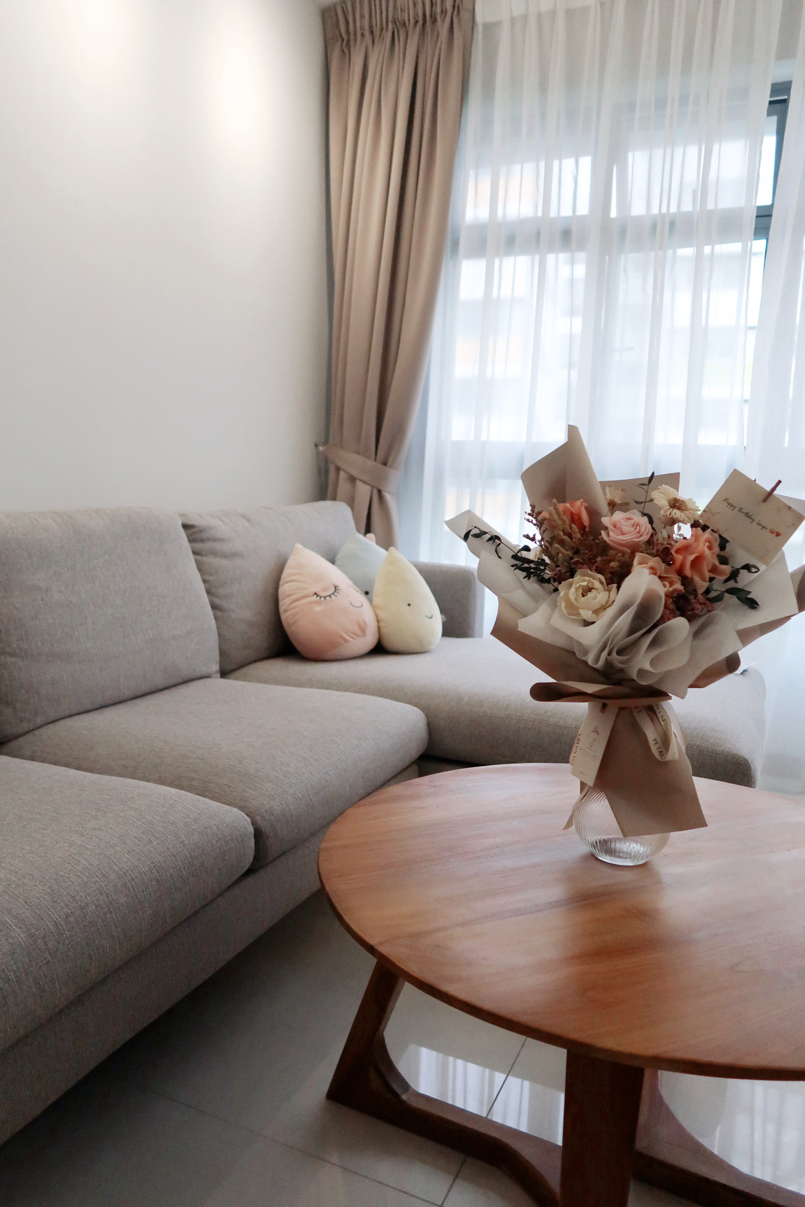 Within-$3k-Budget-Living-Room:-Simple-yet-sophisticated-☺️-