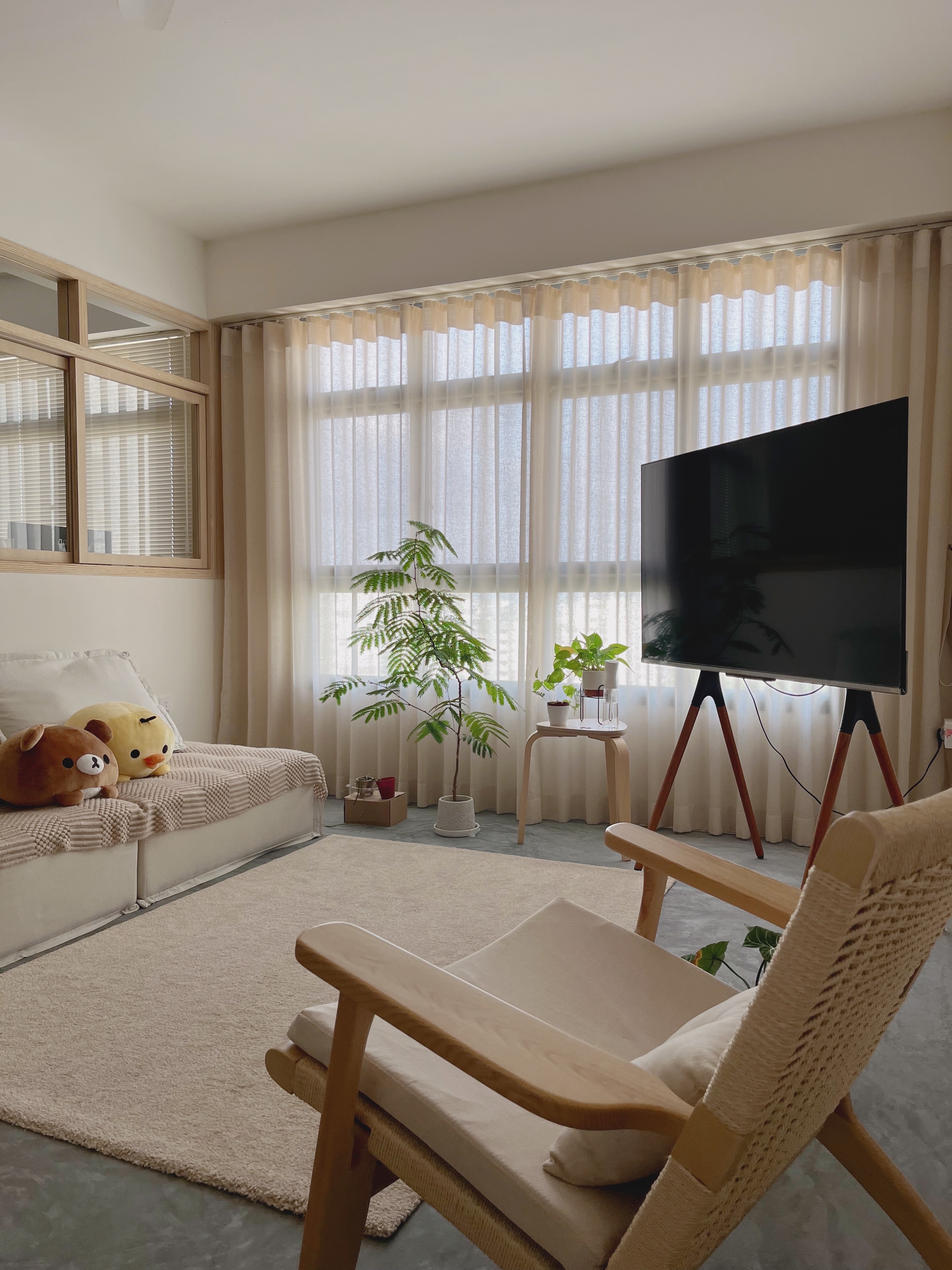 Living-Room-Purchases:-Hits-vs.-Misses