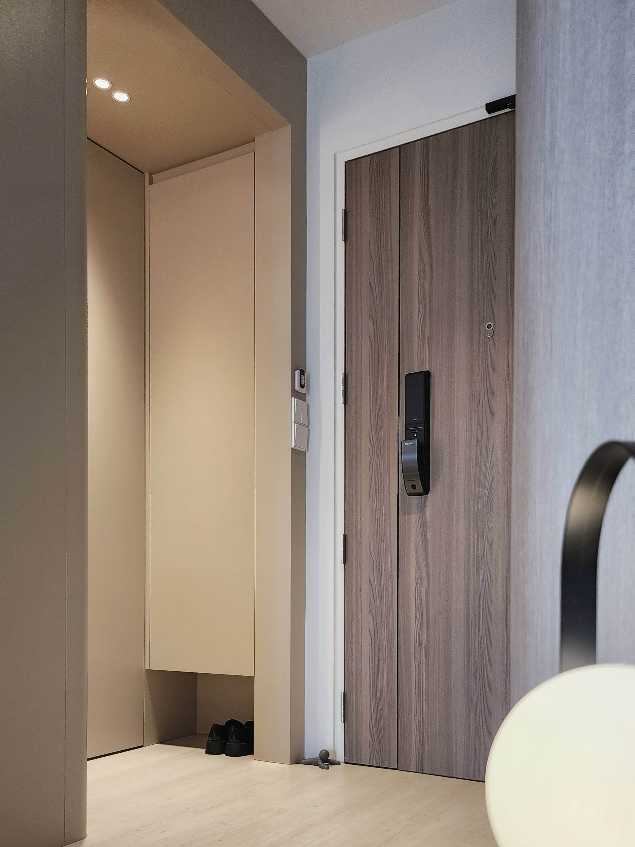 Our Entryway: See How We Utilise Narrow Spaces. Feat. A Dance Corner - Wooden door, modern design, minimalist interior, sleek
