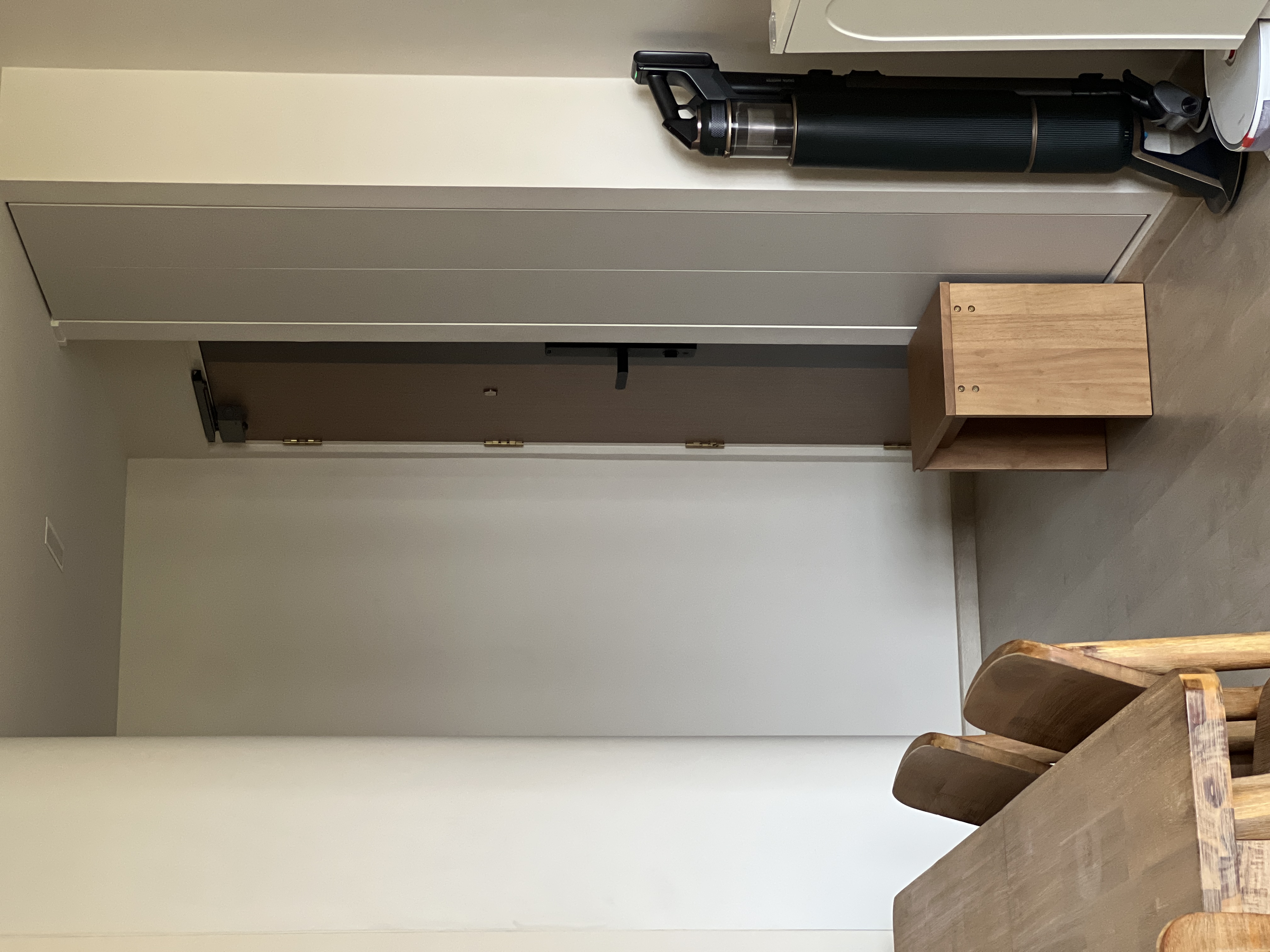 Mini-Entryway..-with-a-Full-Height-Shoe-Cabinet?!-😱