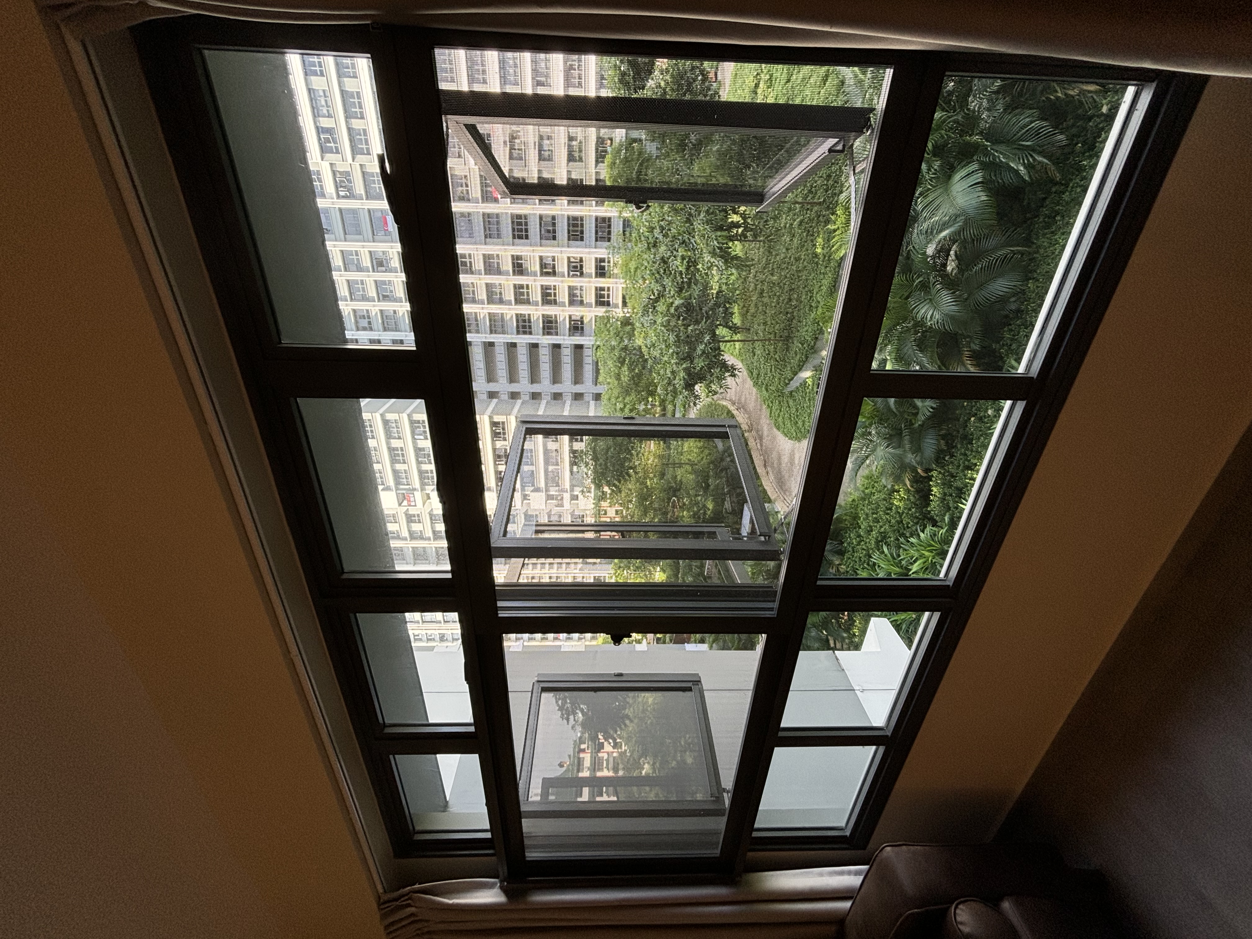 3-in-1-Security-Mesh:-Insect-proof,-child-proof-and-cat-proof-