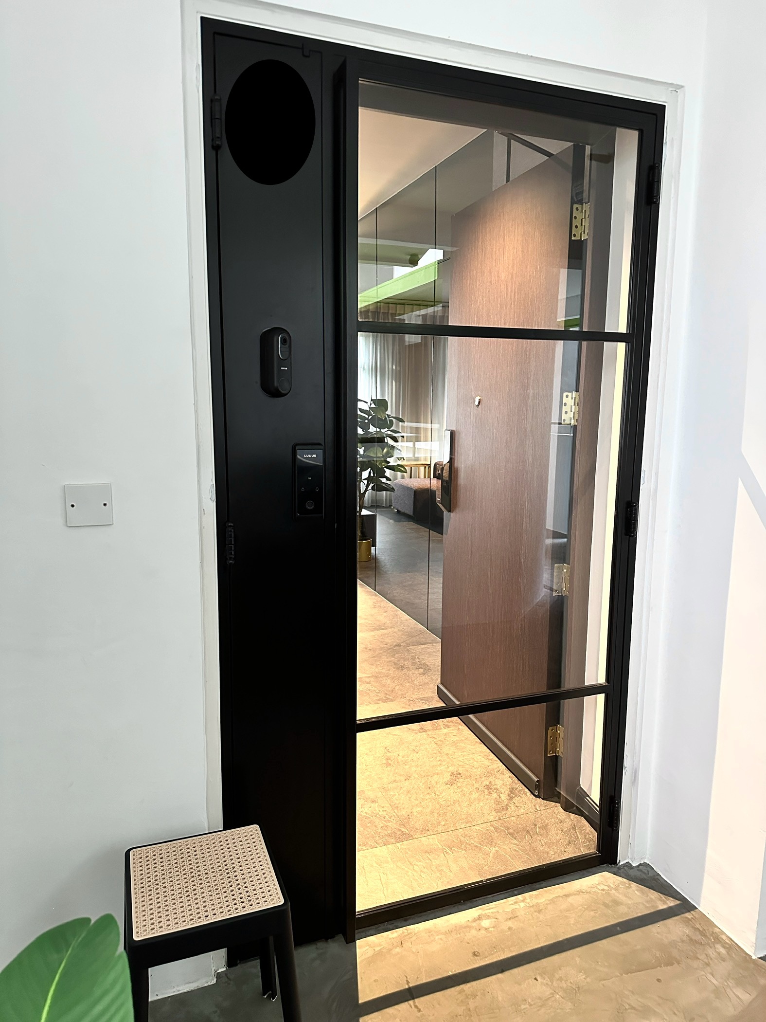 Reflective-Elegance:-Expanding-Our-Entryway