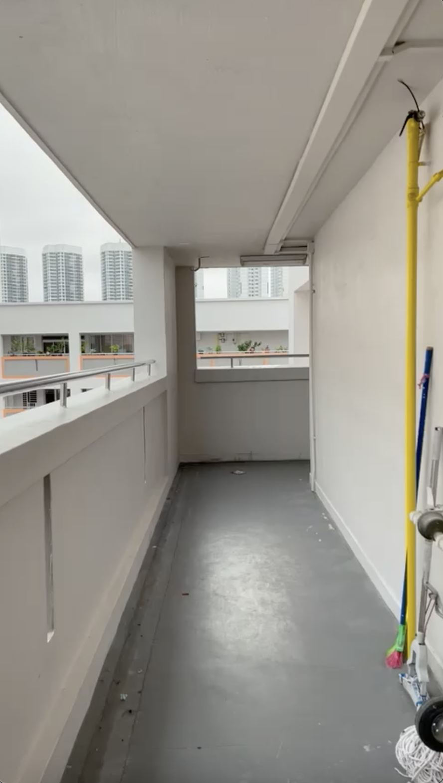 Transforming-our-HDB-corridor-into-a-colourful-entryway