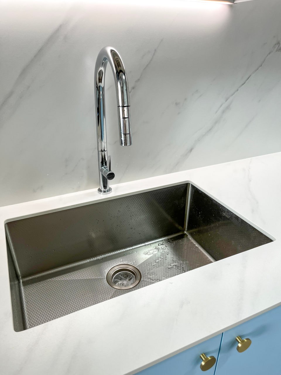 Our-Santorini-Themed-Kitchen