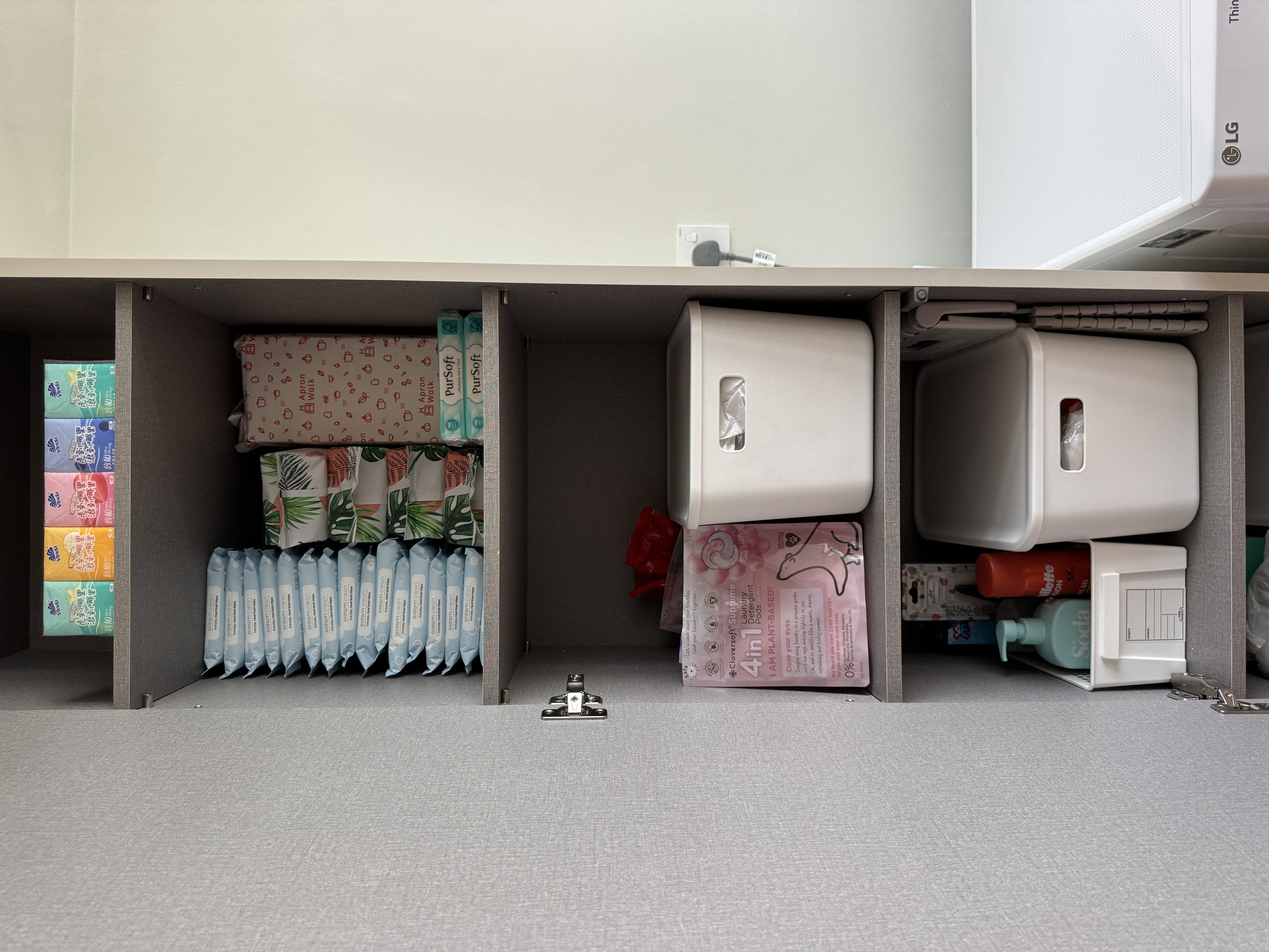 🏠✨Effortless Organization: Tips to Maximize Space and Create Flow - Foldable storage unit, neatly organized, multiple