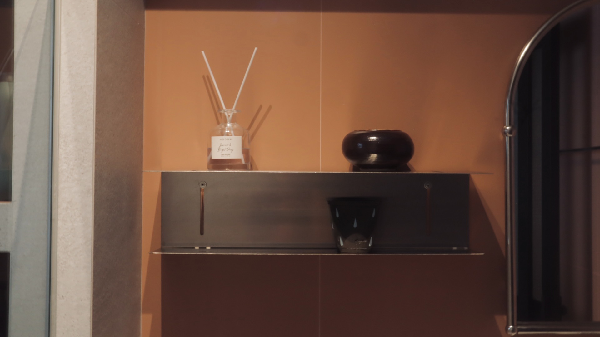 dual colour concepts of throne-worthy bathroom! - vibrant, minimalist, modern, sleek, contemporary, stylish, sophisticated