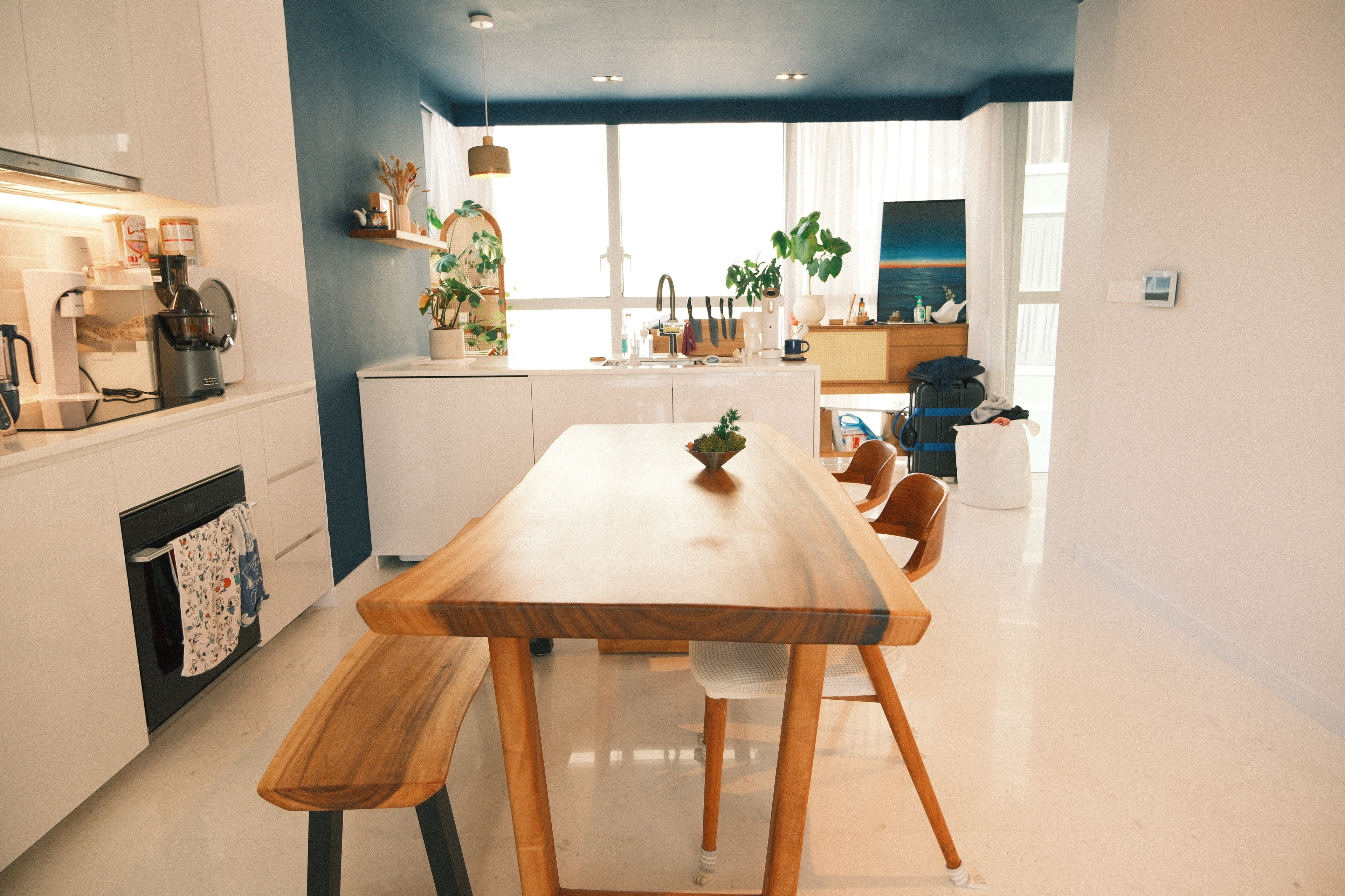 Minimalistic and modern open-concept kitchen for your everyday needs! - modern kitchen, contemporary design, minimalist