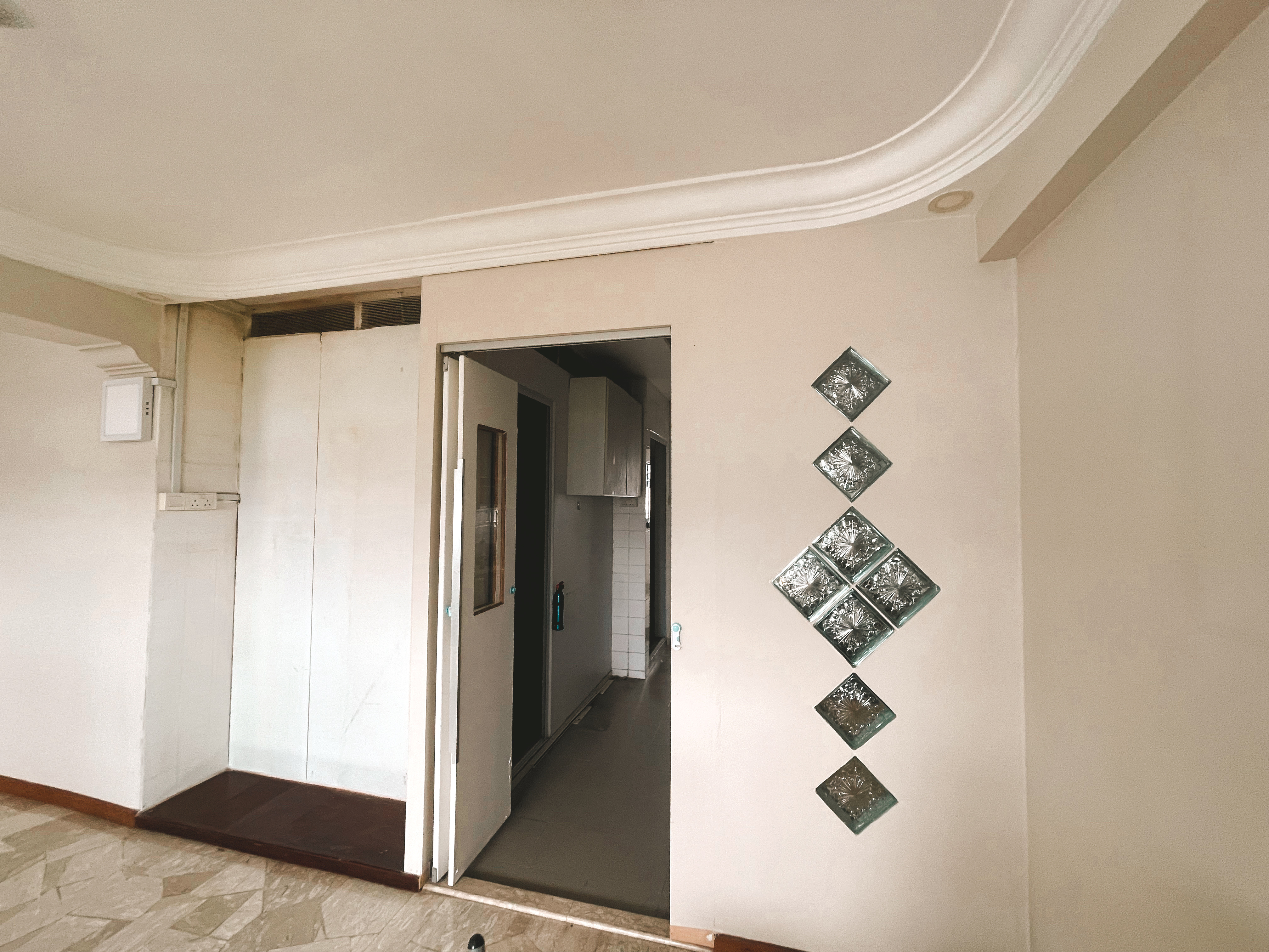 Bold-and-Unique:-Our-Open-Kitchen-with-an-Unconventional-Color-Palette