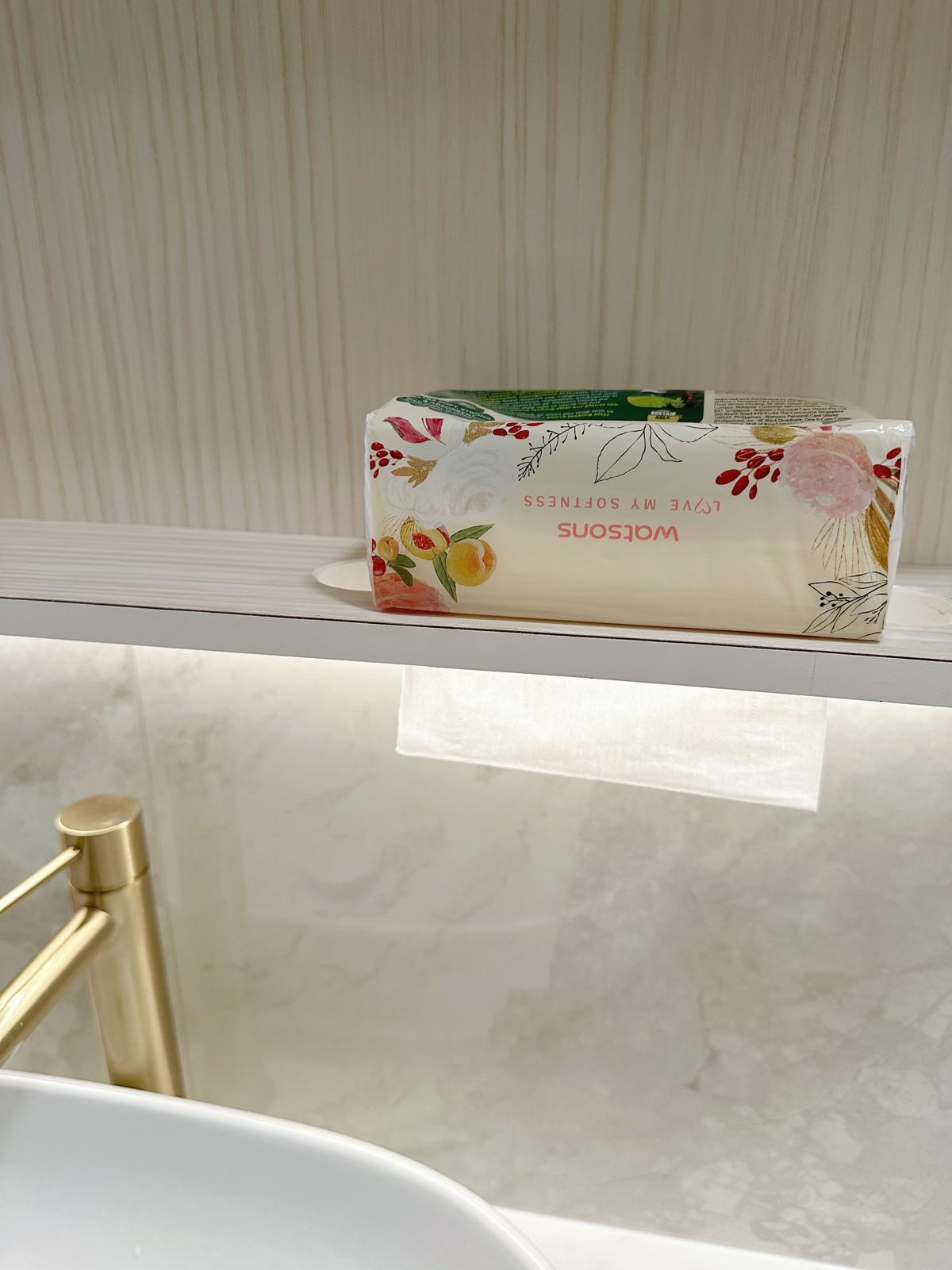 Master-bath:-Recreating-the-luxe-hotel-experience-(w-a-hidden-feature)