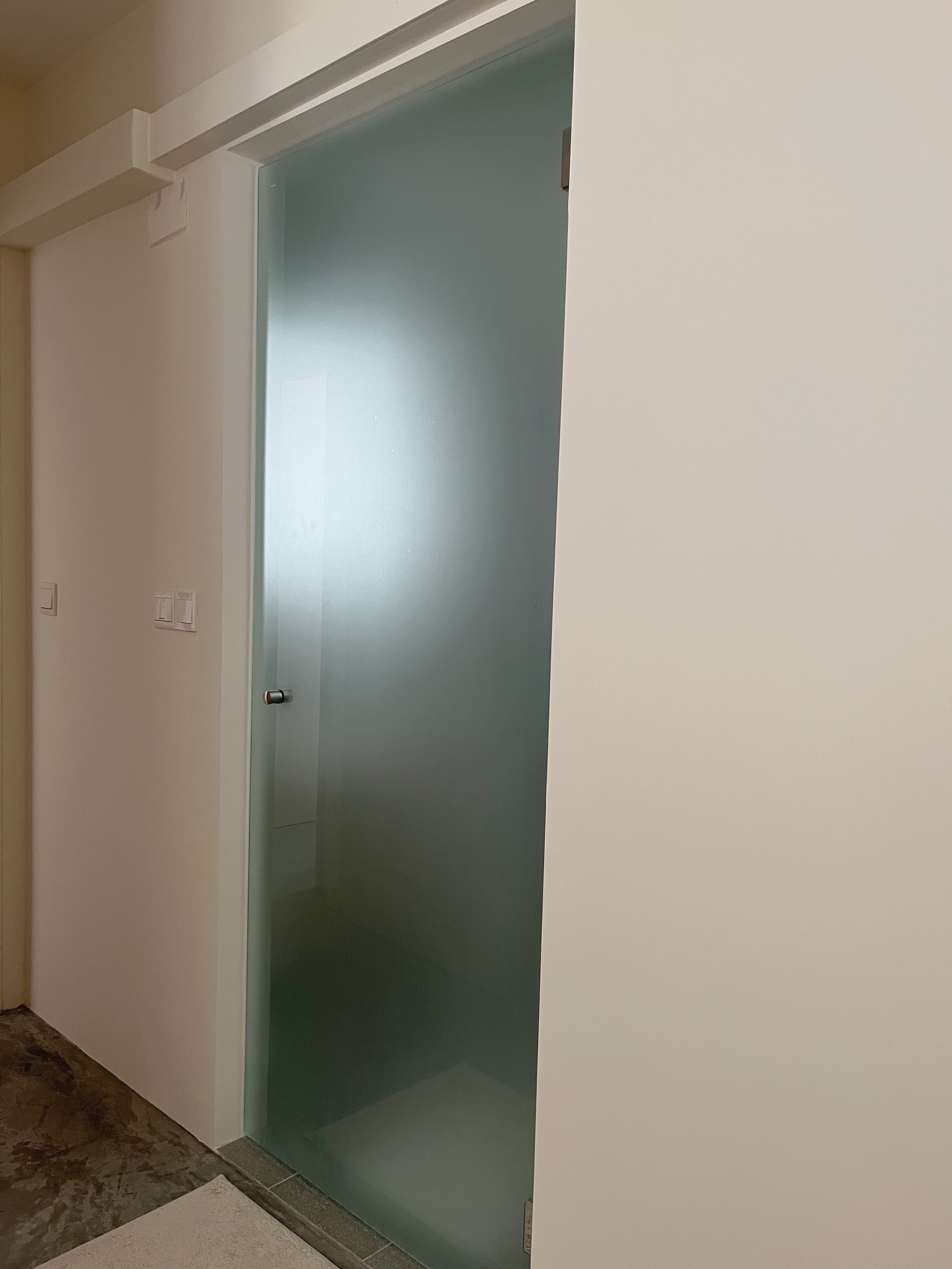 Upkeep of bathroom fittings - Regrets - Glass door, minimalist design, modern interior, neutral color palette, light fixture