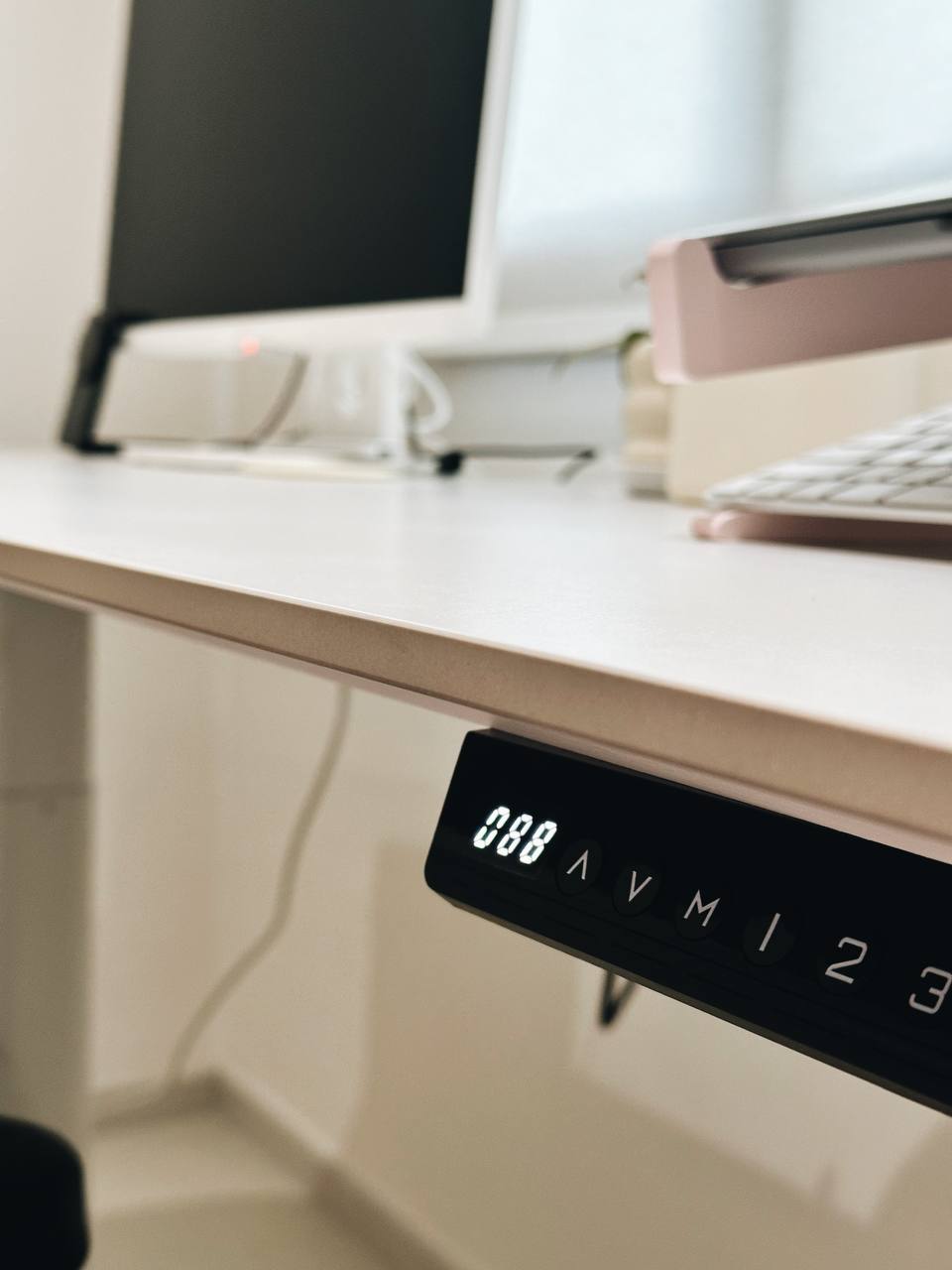 Our Home Office: An arch in our wall (Semi-open concept room) - Modern workspace, minimalist desk, sleek monitor, keyboard