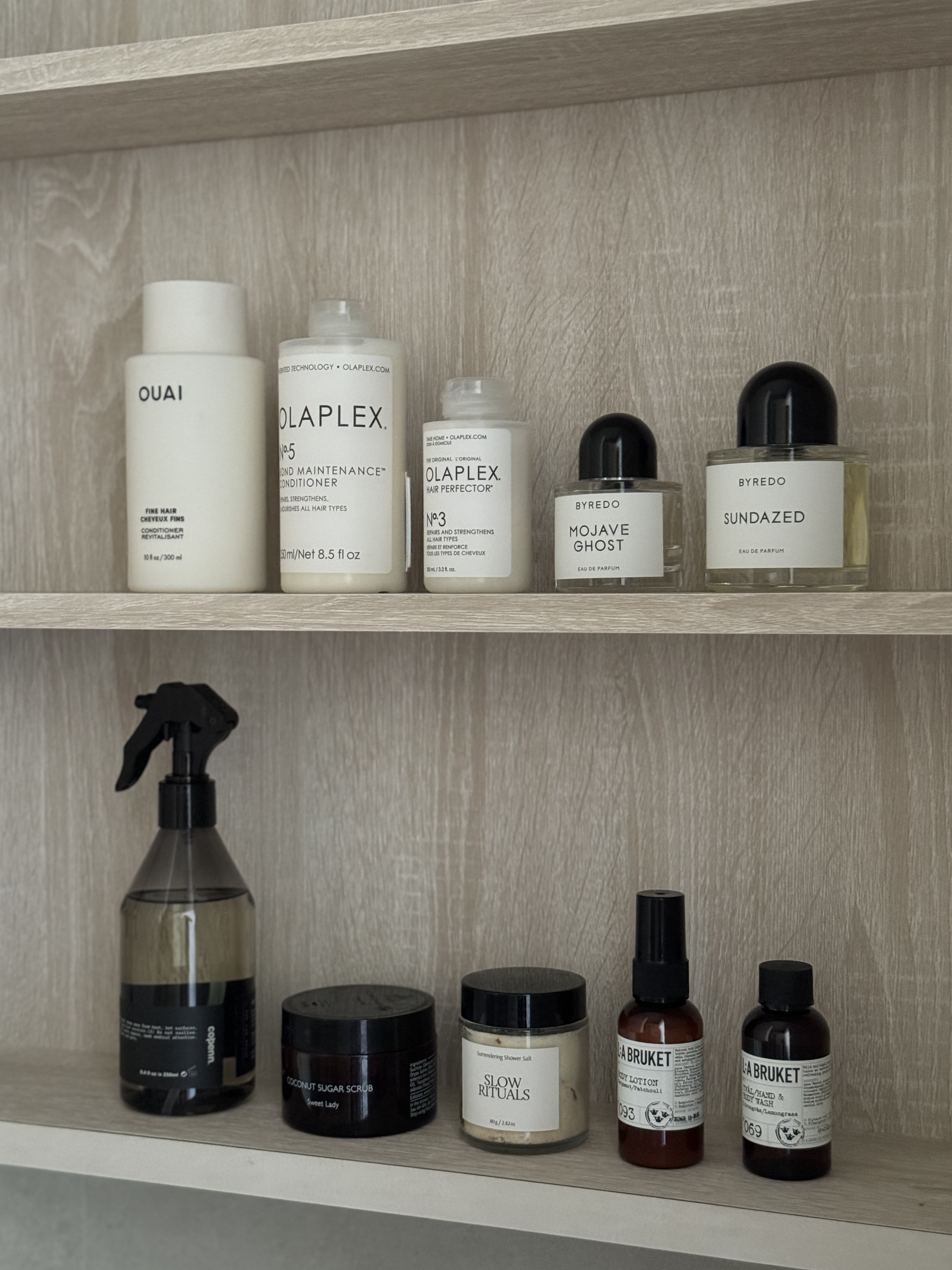 Master Bathroom: Our Most-Loved Space in the Entire Home - Olaplex hair conditioner, fine hair care, lightweight formula, no