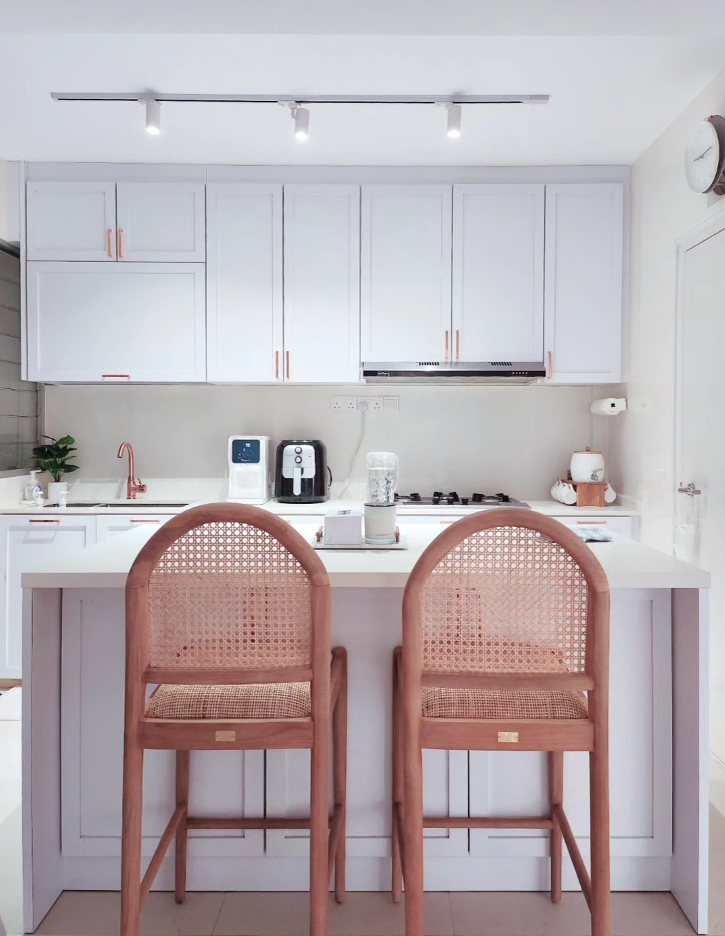 Renders Vs Reality by punggoHField - White kitchen with minimalist design, white cabinets with copper handles, modern