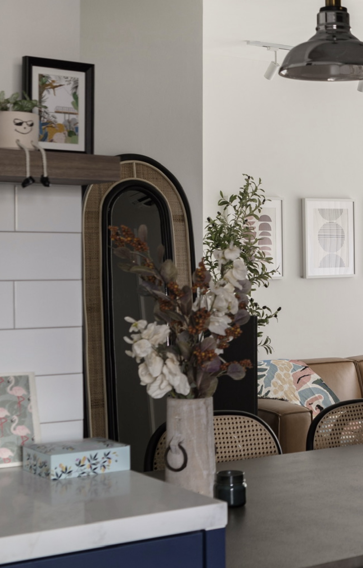 Easy ways to up your home aesthetic game! - modern living room, stylish decor, contemporary furniture, minimalist design