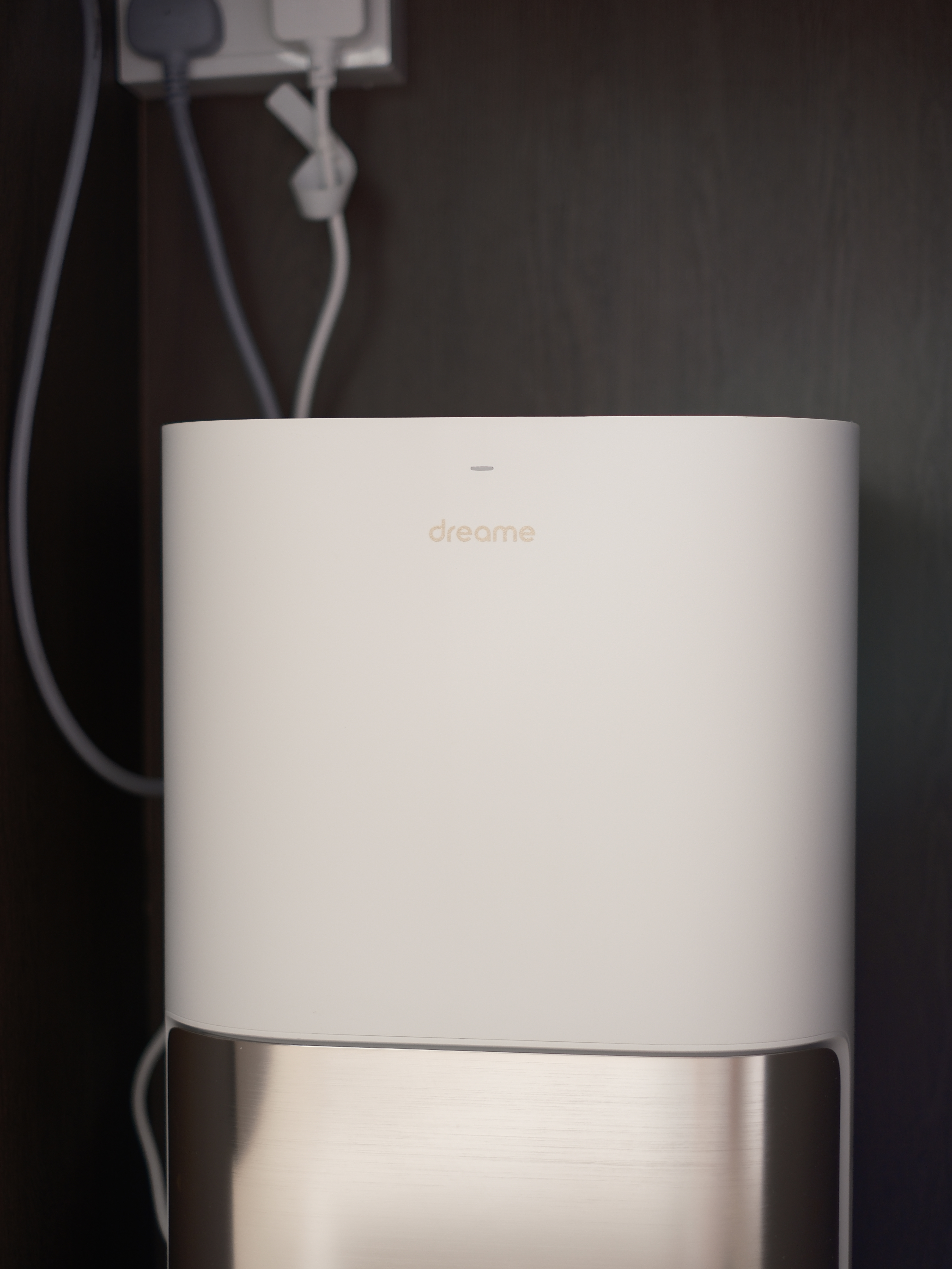 Service-Yard:-Laundry-and-Plant-corner