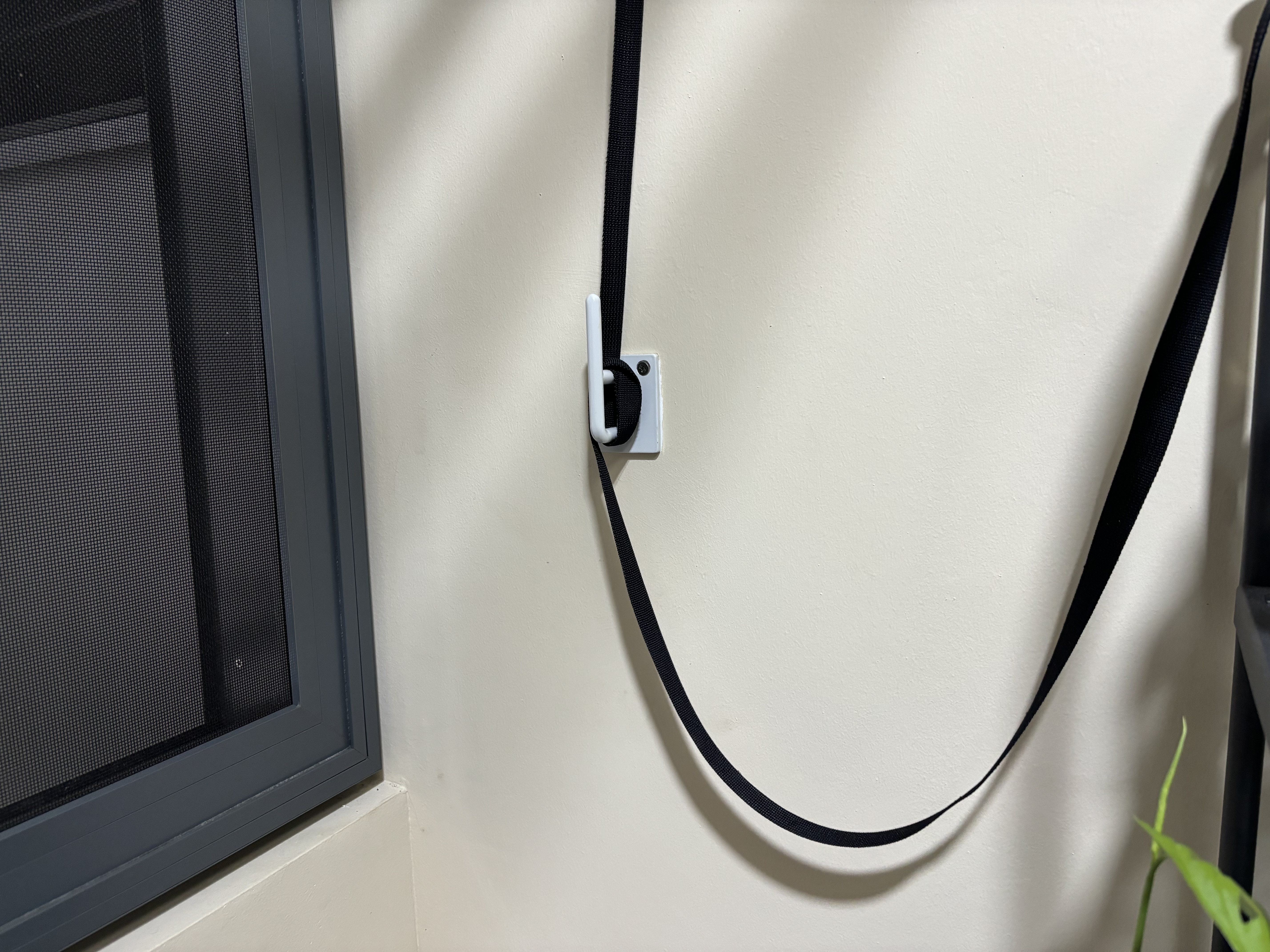 BTO Laundry Rack: To keep or not to keep? - window blind, black cord, wall-mounted, black strap, mesh window, black cord