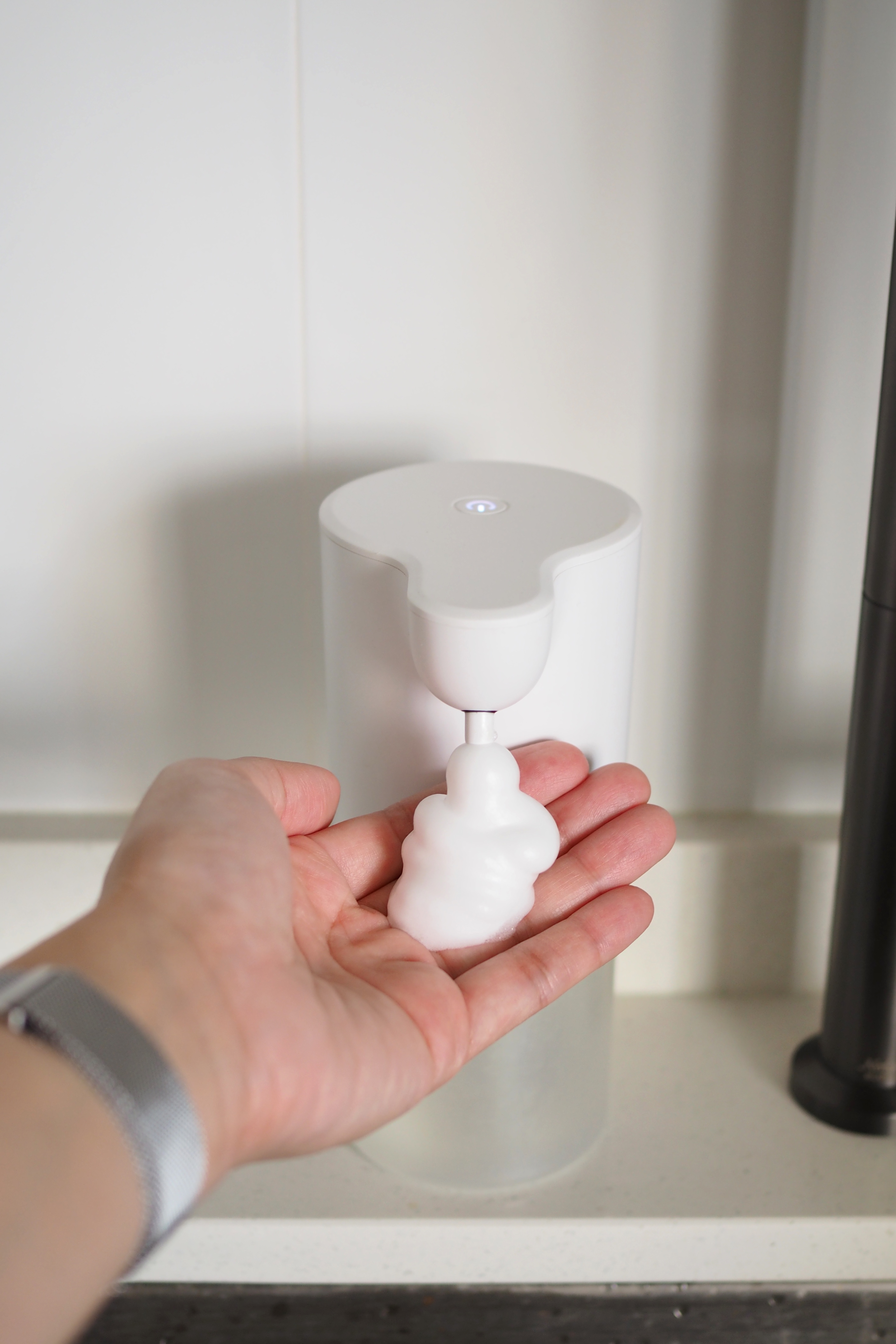 Smart-Home-Essentials:-Gadgets-for-Automation-&-Cleanliness-Under-$30