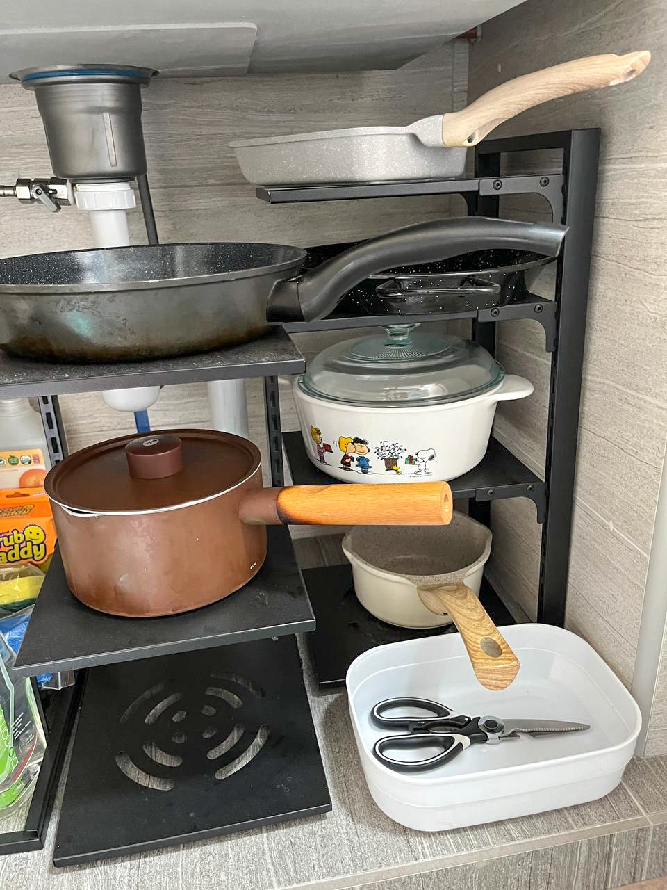 A-peep-into-our-kitchen-cabinets!-