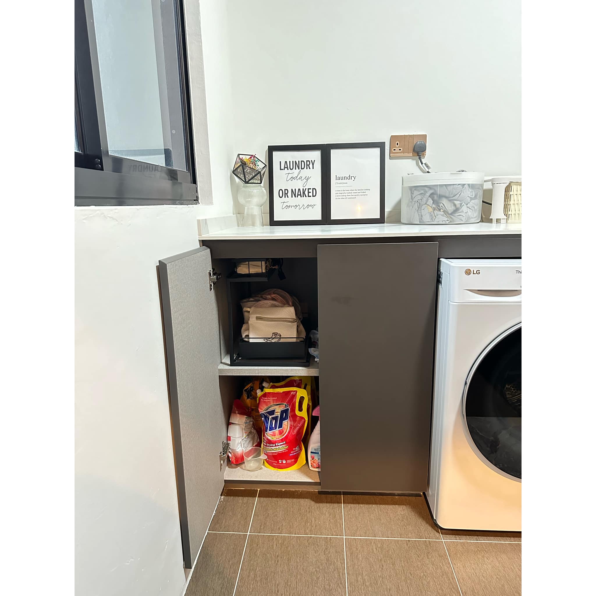 Maximising A Small Yet Functional Service Yard In Our Kitchen - Laundry basket, laundry detergent, whiteboard, modern
