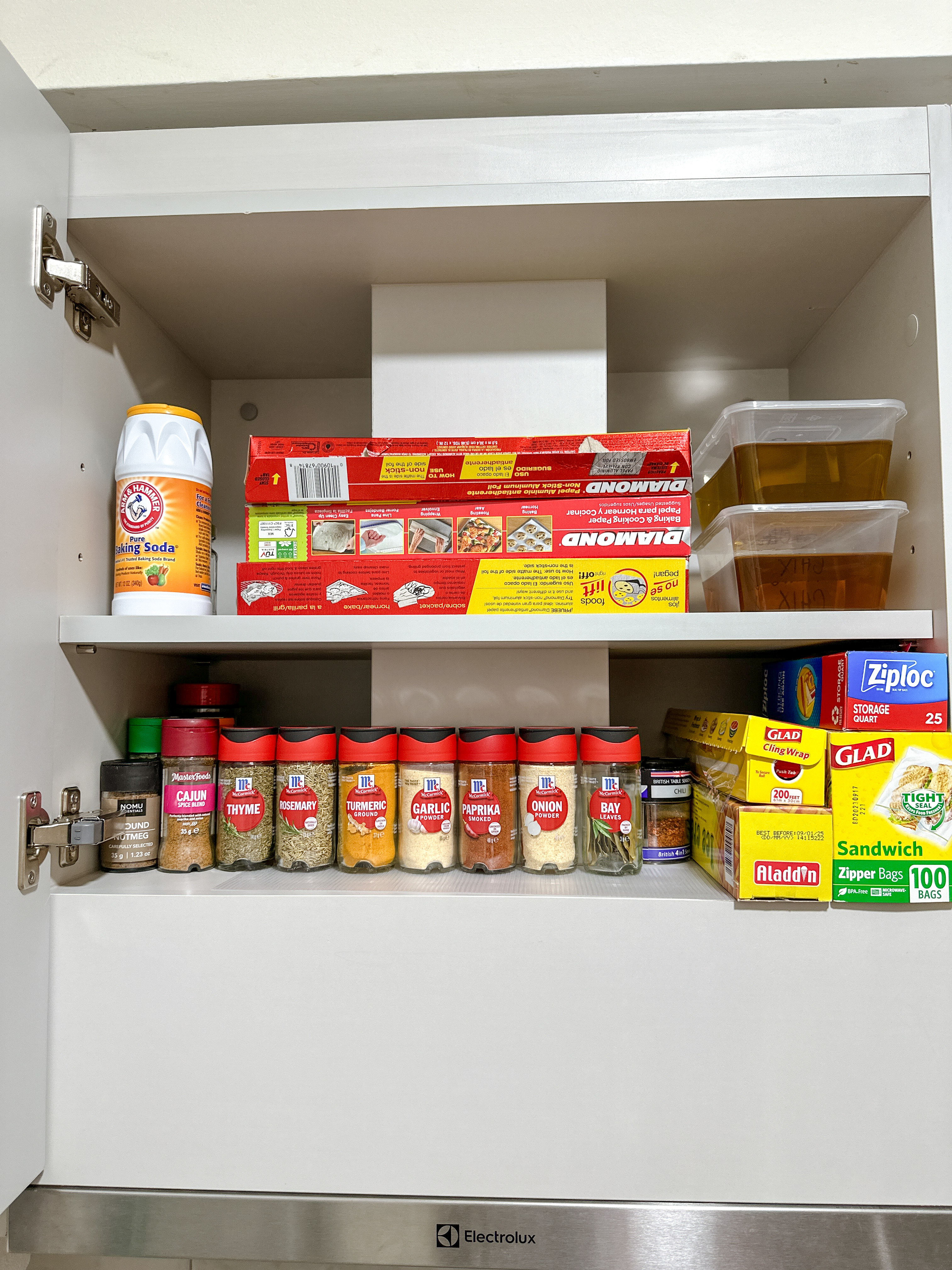 A little tour of our kitchen organizers! ✨ - Baking soda, McCormick Ground Turmeric, McCormick Ground Garlic, McCormick