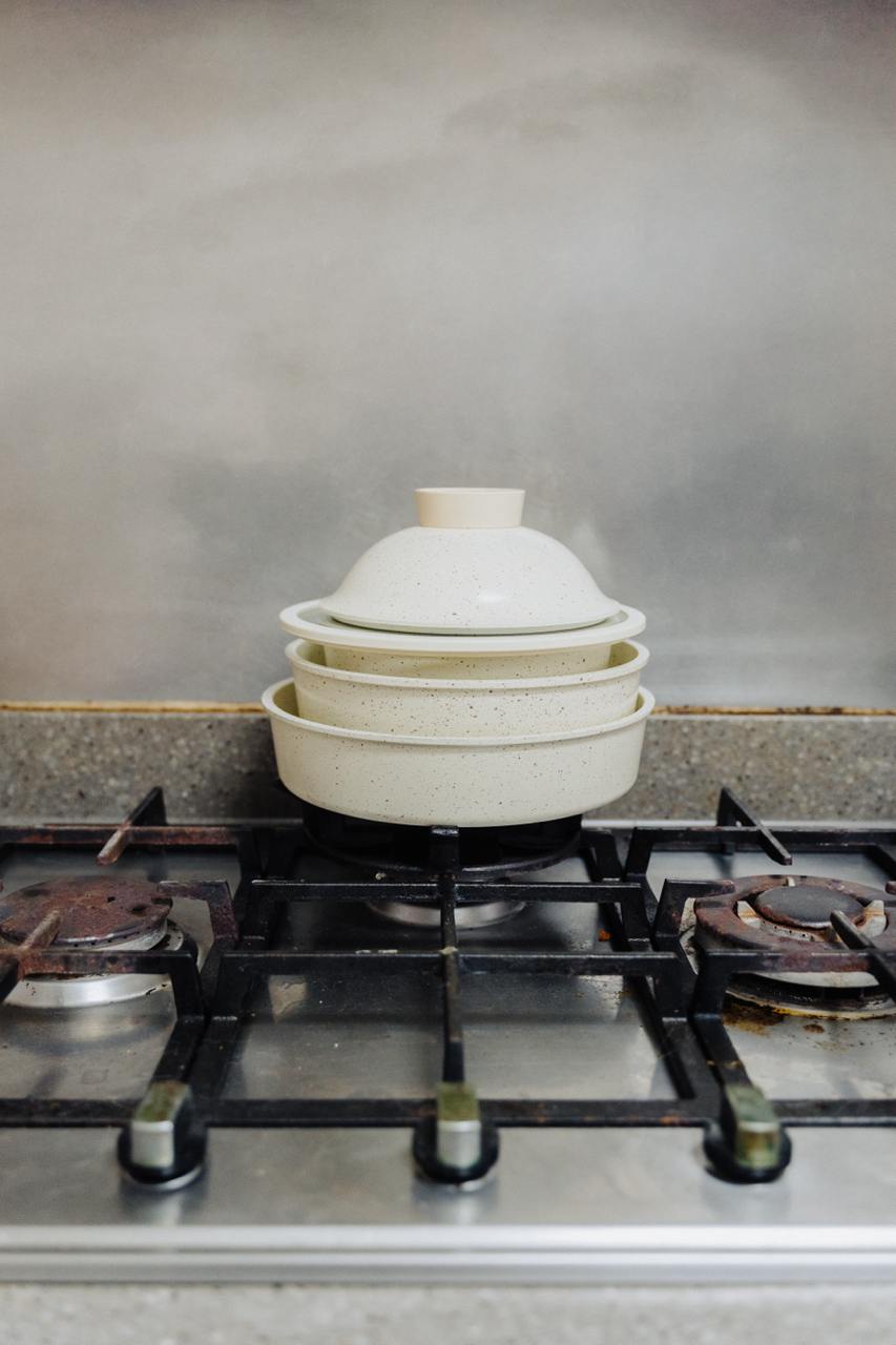 Tiny-Kitchen-Living:-Organisation-Tips-To-Live-Mess-Free