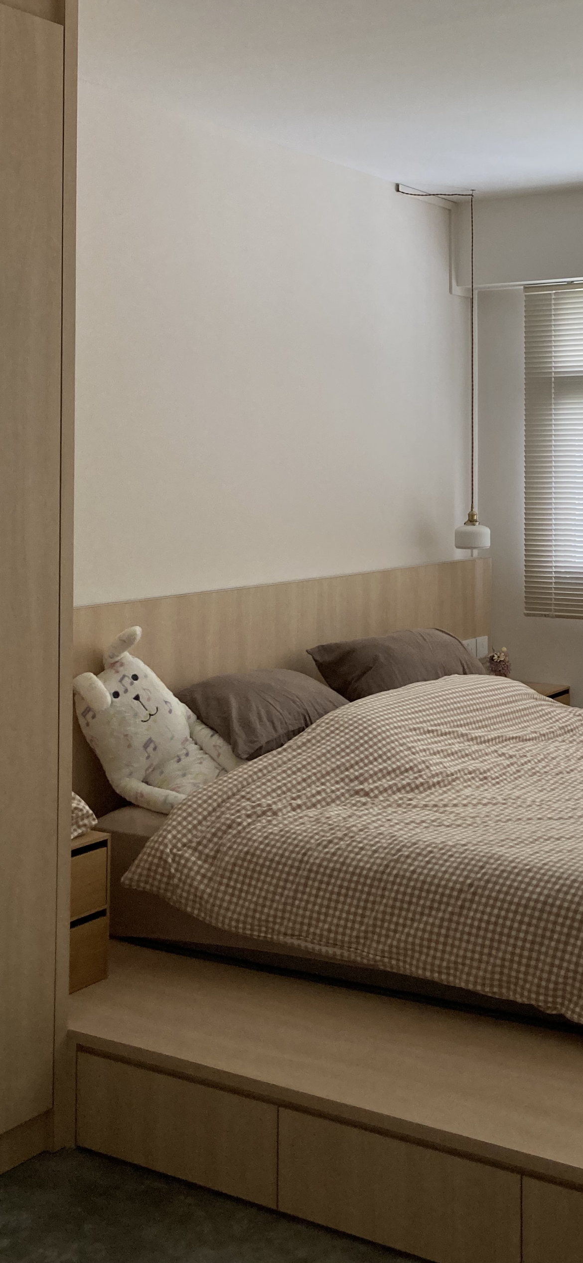 Basic renders vs Inspo pics vs Reality  - Minimalist bedroom with neutral color palette, Comfortable bed with checkered